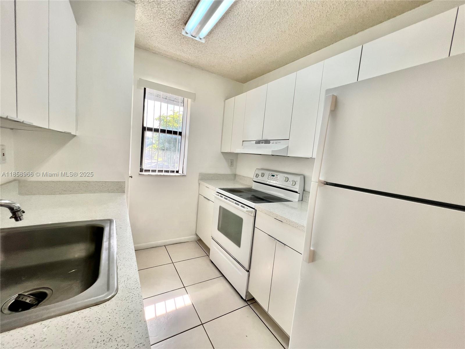 7215 NW 179th St # 205