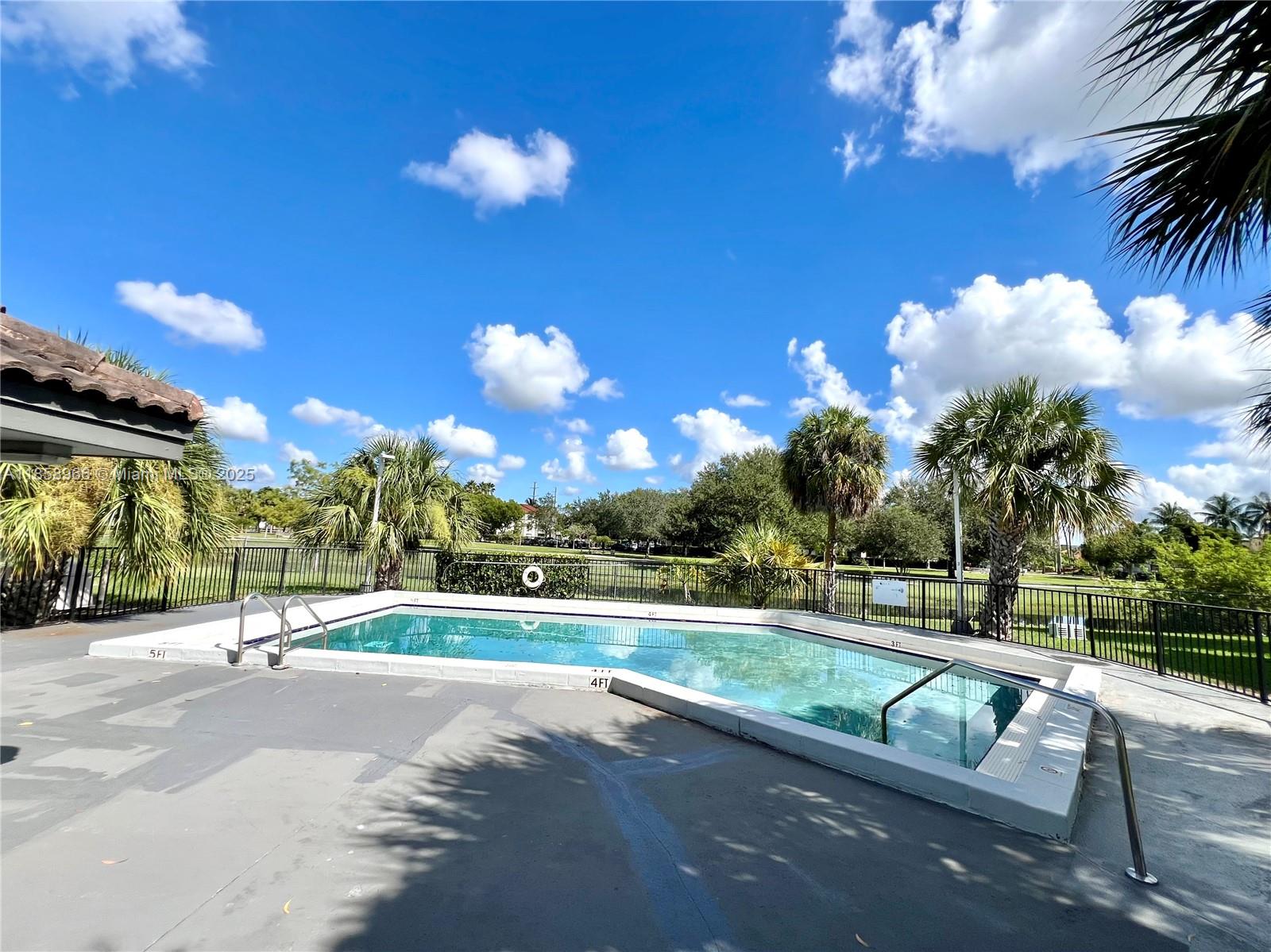 7215 NW 179th St # 205