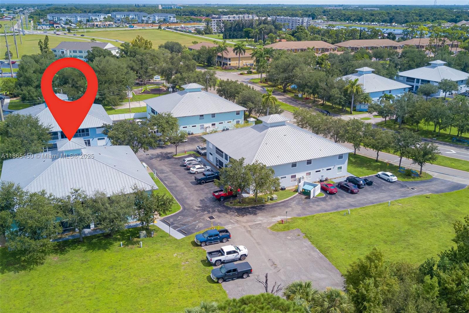 1050 Hancock Creek South Blvd # 203
