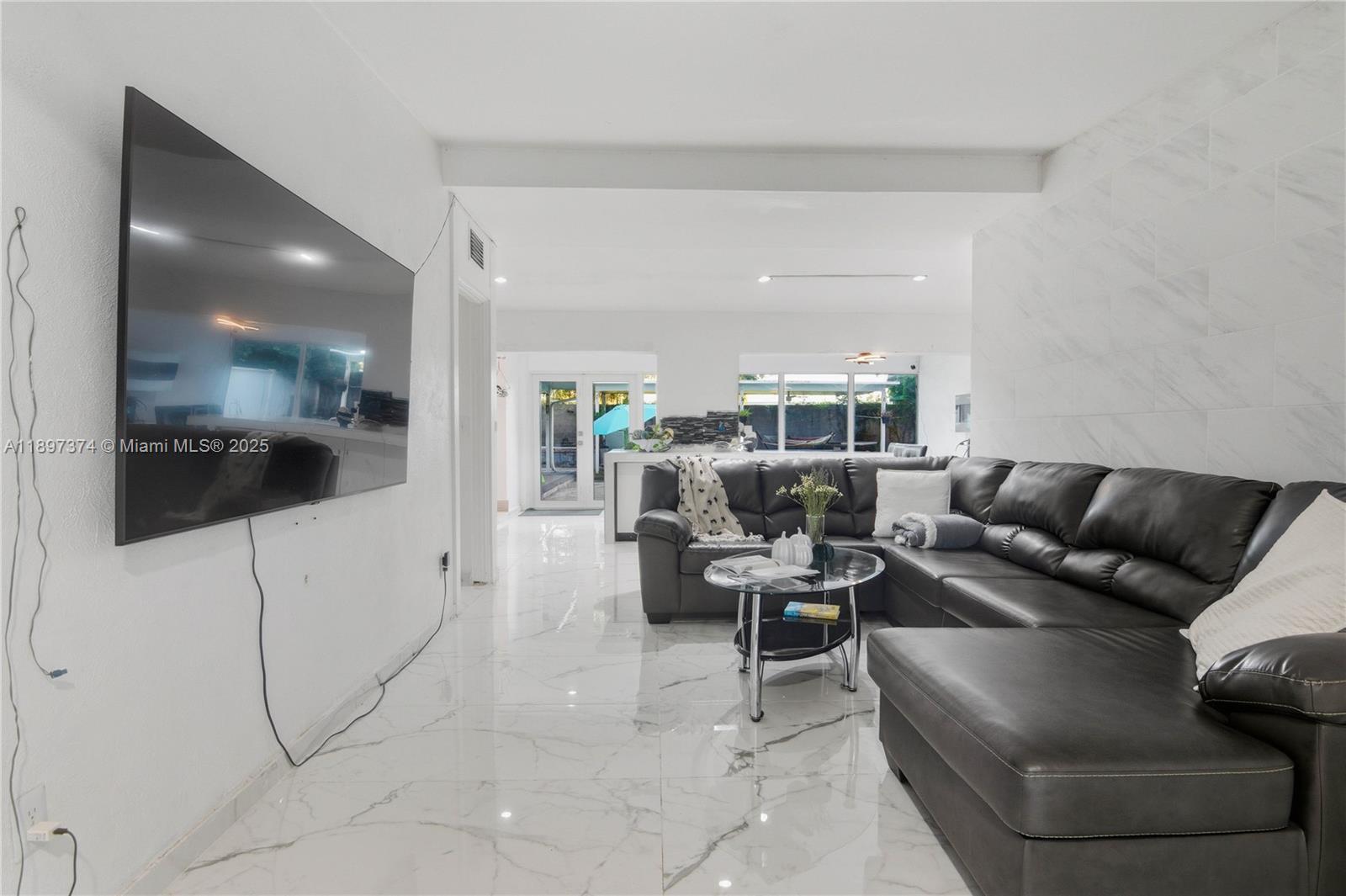 218 Nanette Dr, Orlando