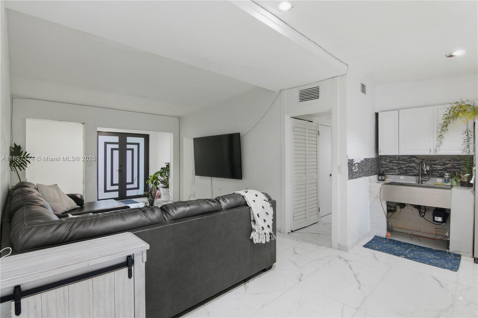 218 Nanette Dr, Orlando