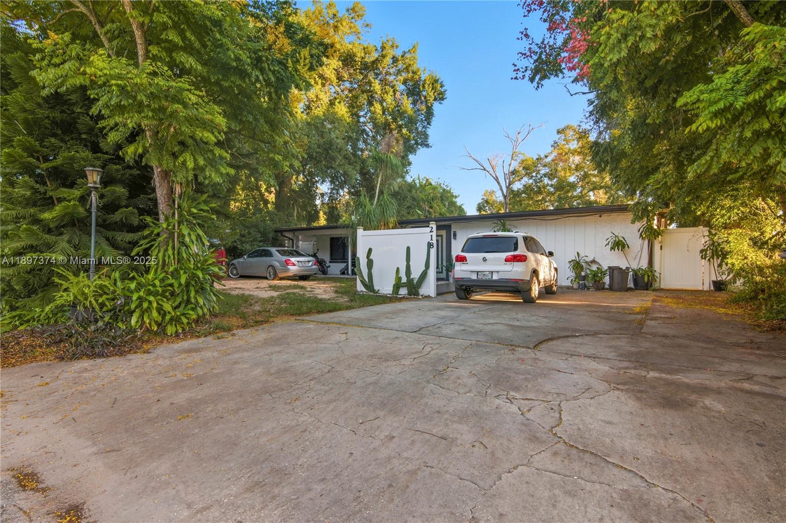 218 Nanette Dr, Orlando