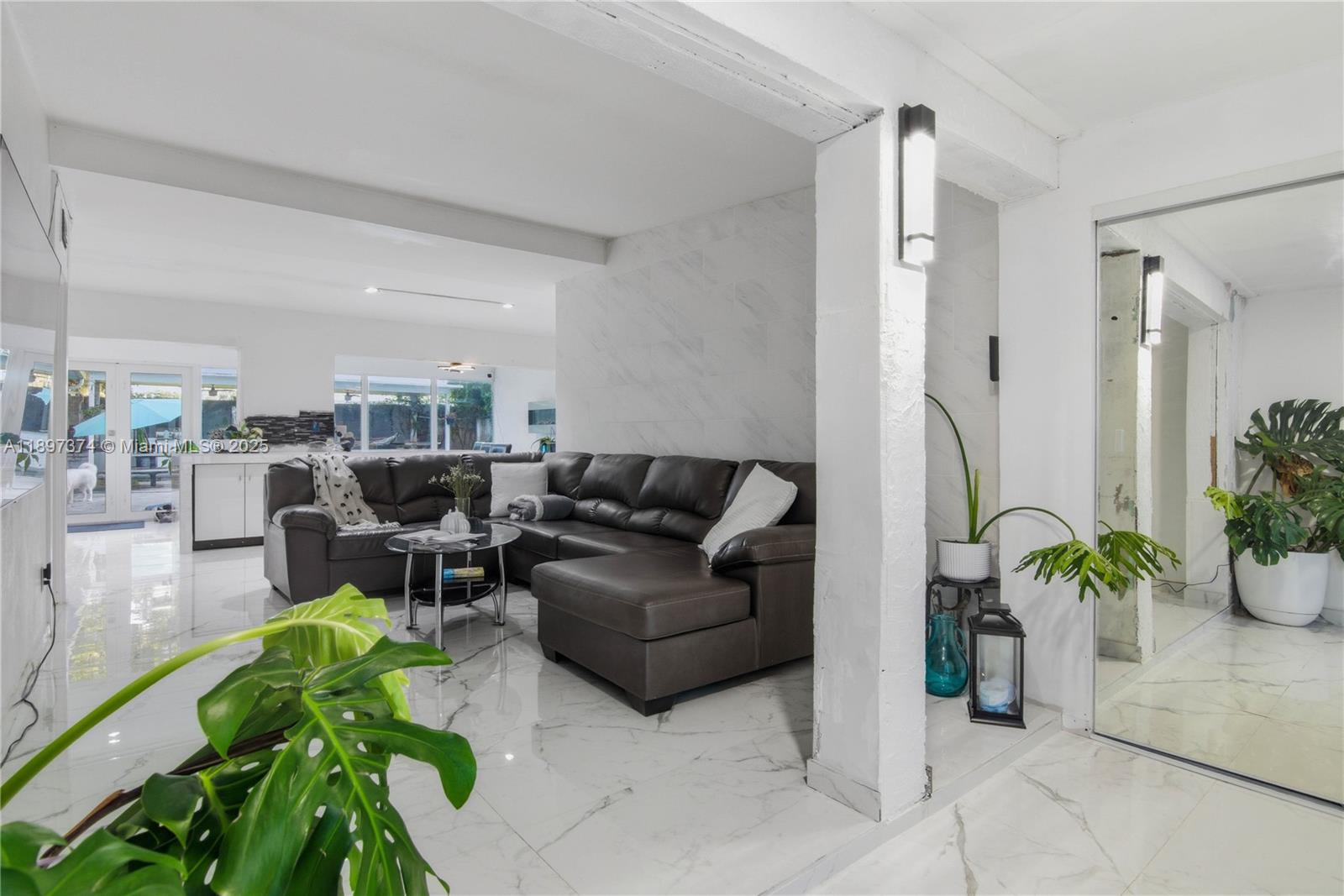 218 Nanette Dr, Orlando
