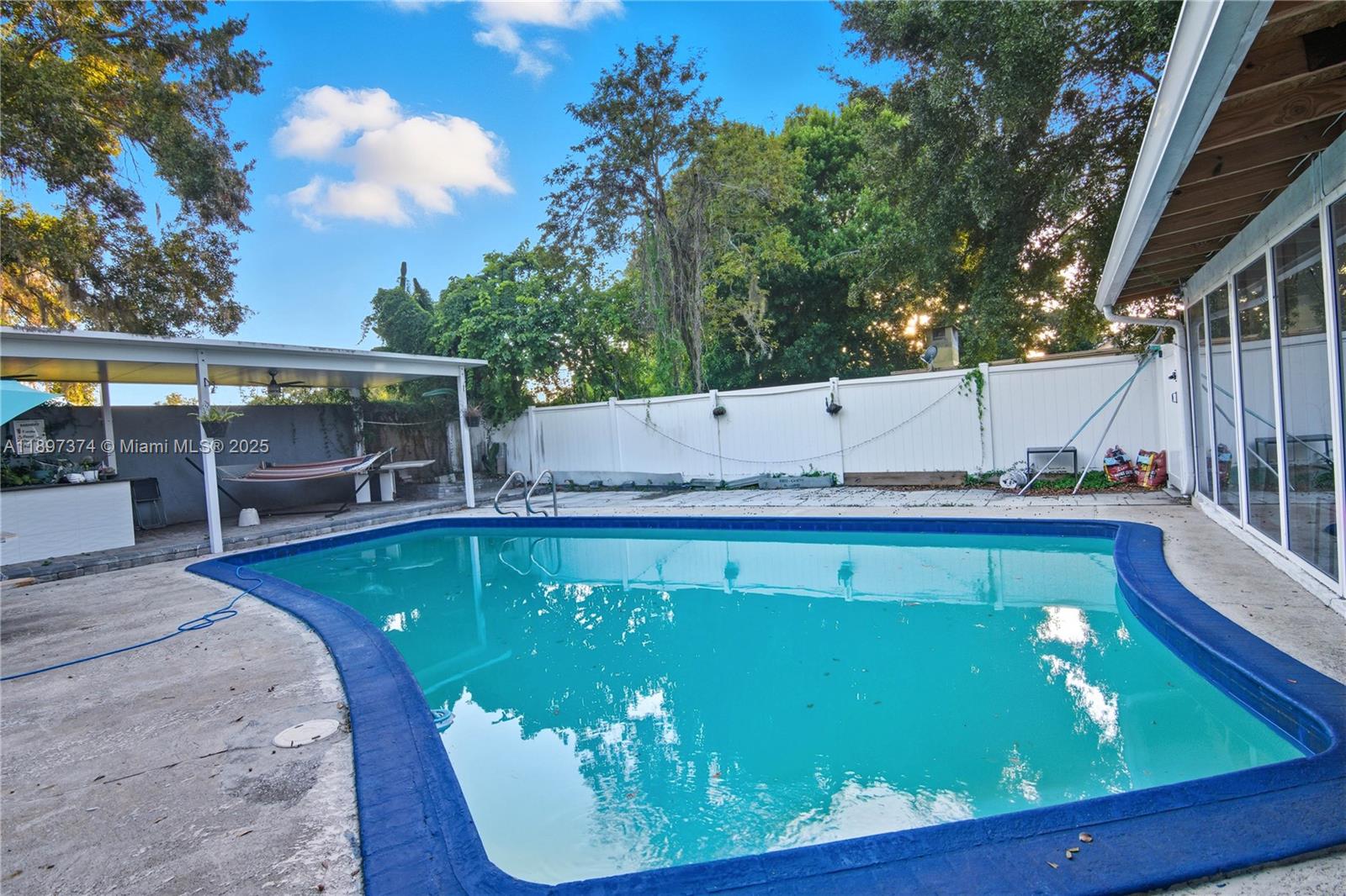 218 Nanette Dr, Orlando