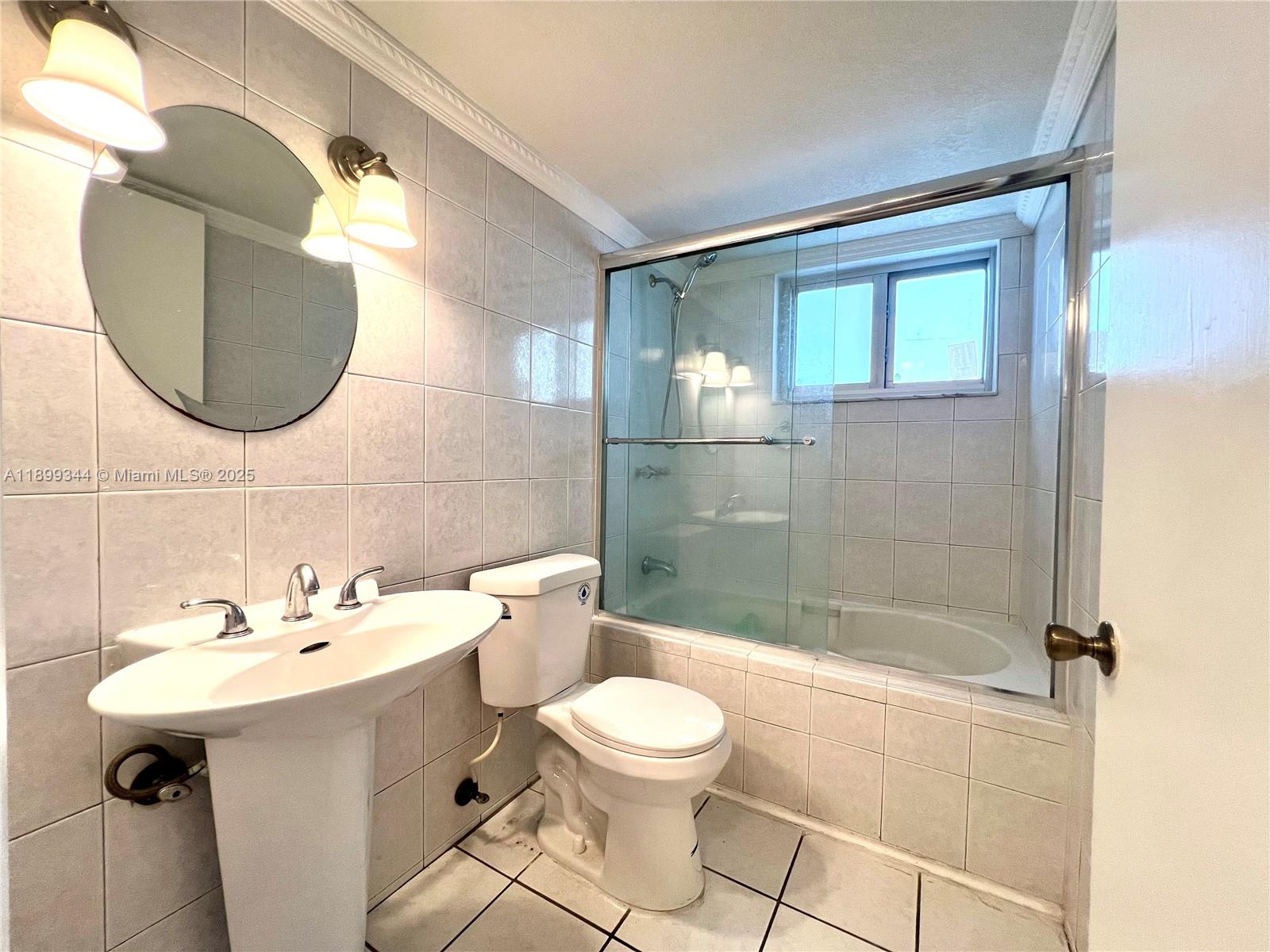 9915 W Okeechobee Rd # 506, Hialeah Gardens Unit: 2-506