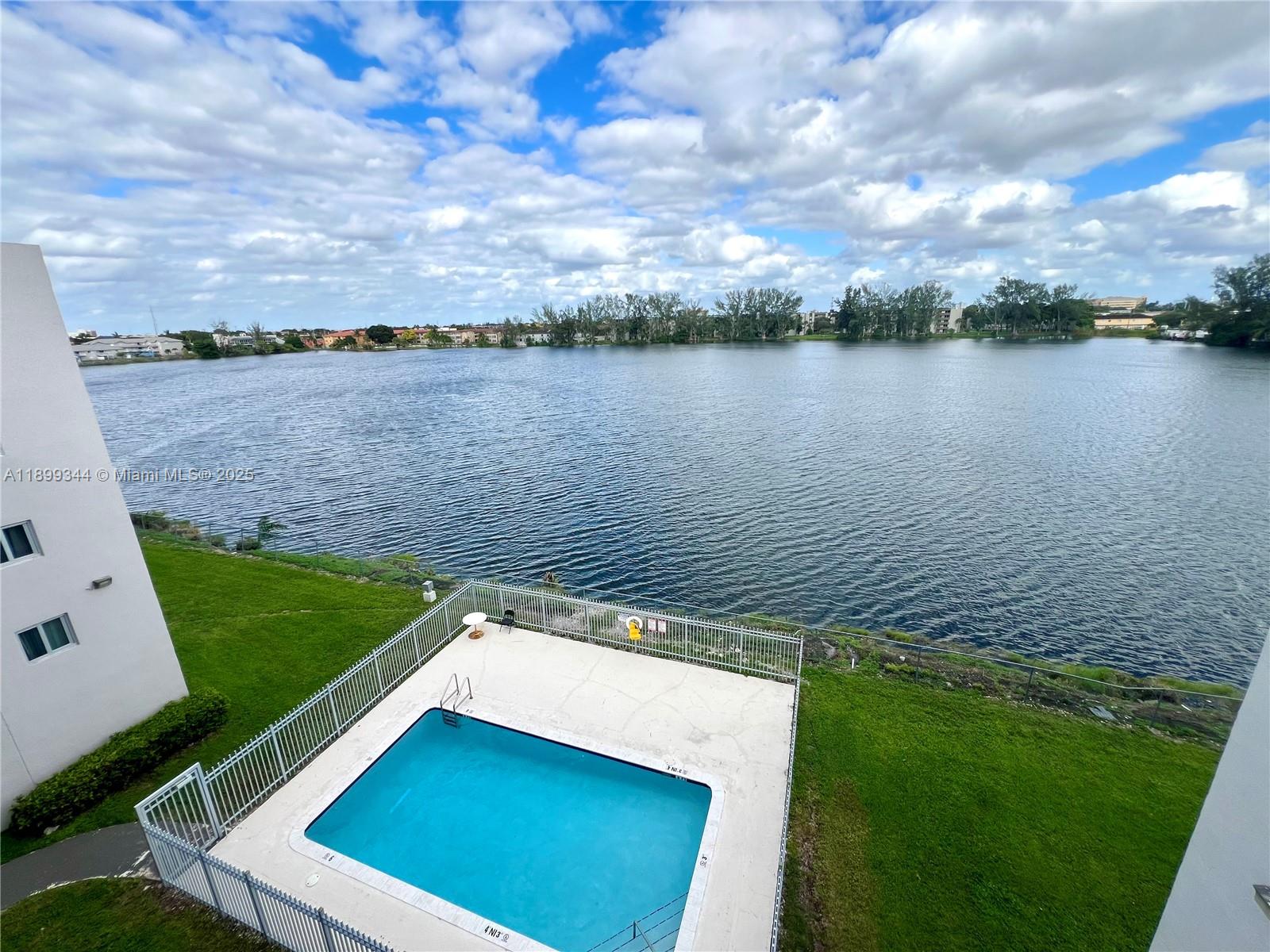 9915 W Okeechobee Rd # 506, Hialeah Gardens Unit: 2-506