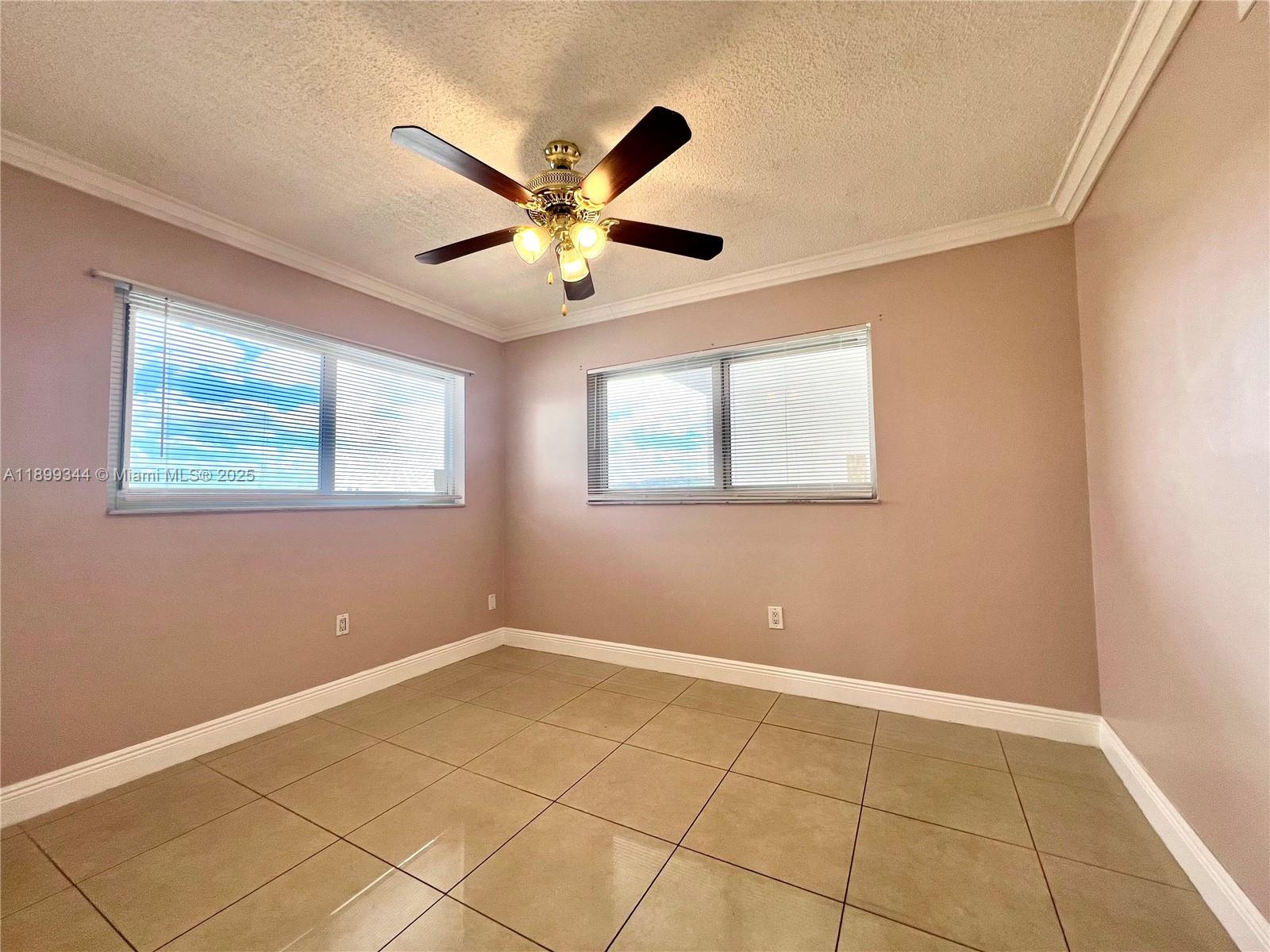 9915 W Okeechobee Rd # 506, Hialeah Gardens Unit: 2-506