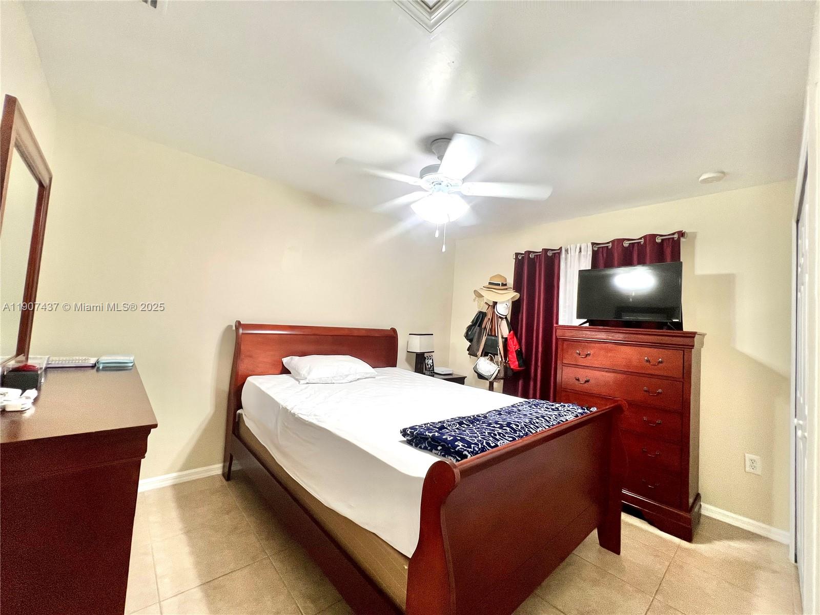 2916 2916 51ST ST SW