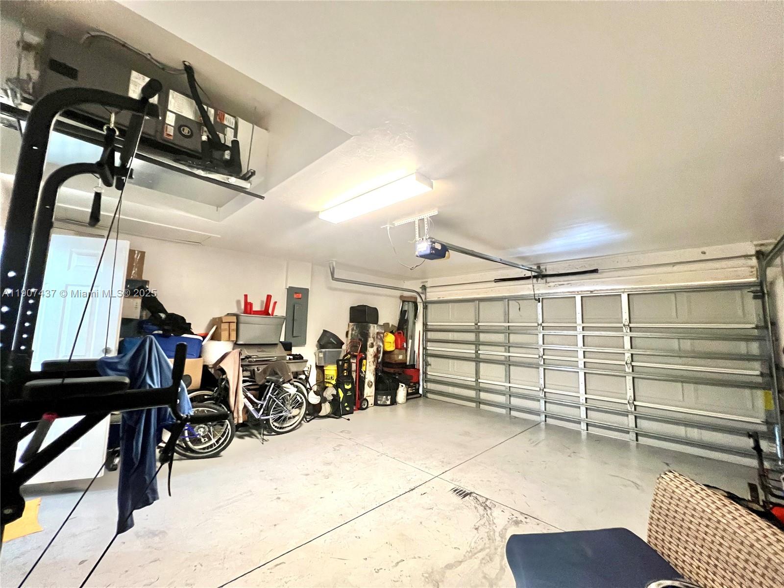 2916 2916 51ST ST SW