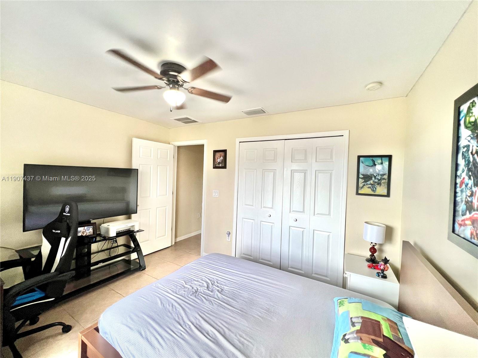 2916 2916 51ST ST SW