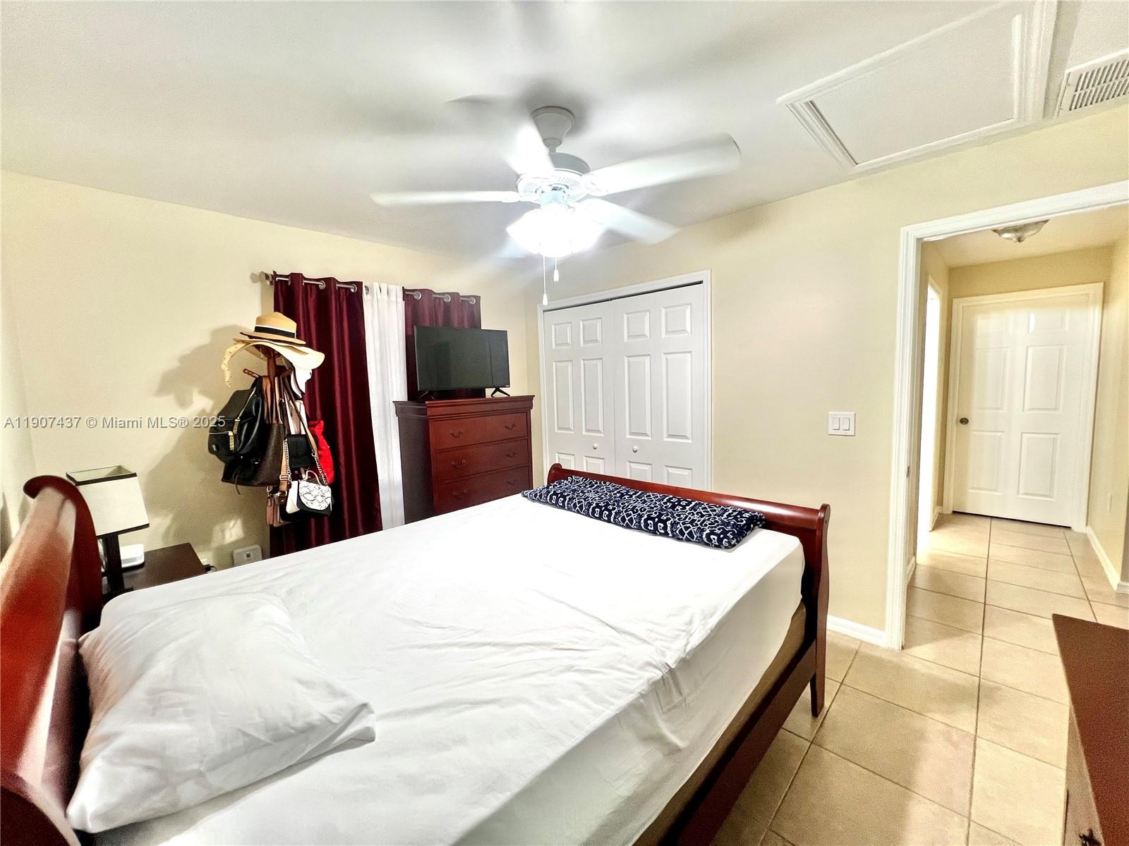 2916 2916 51ST ST SW