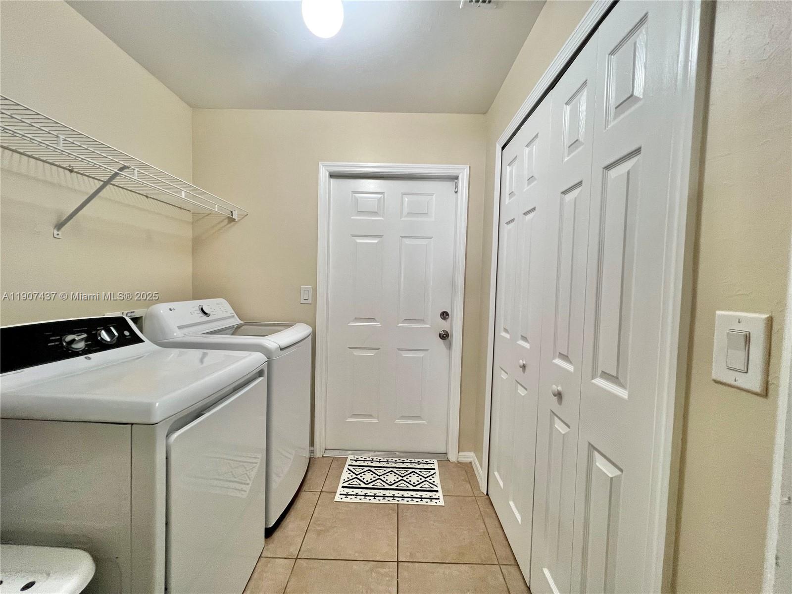 2916 2916 51ST ST SW