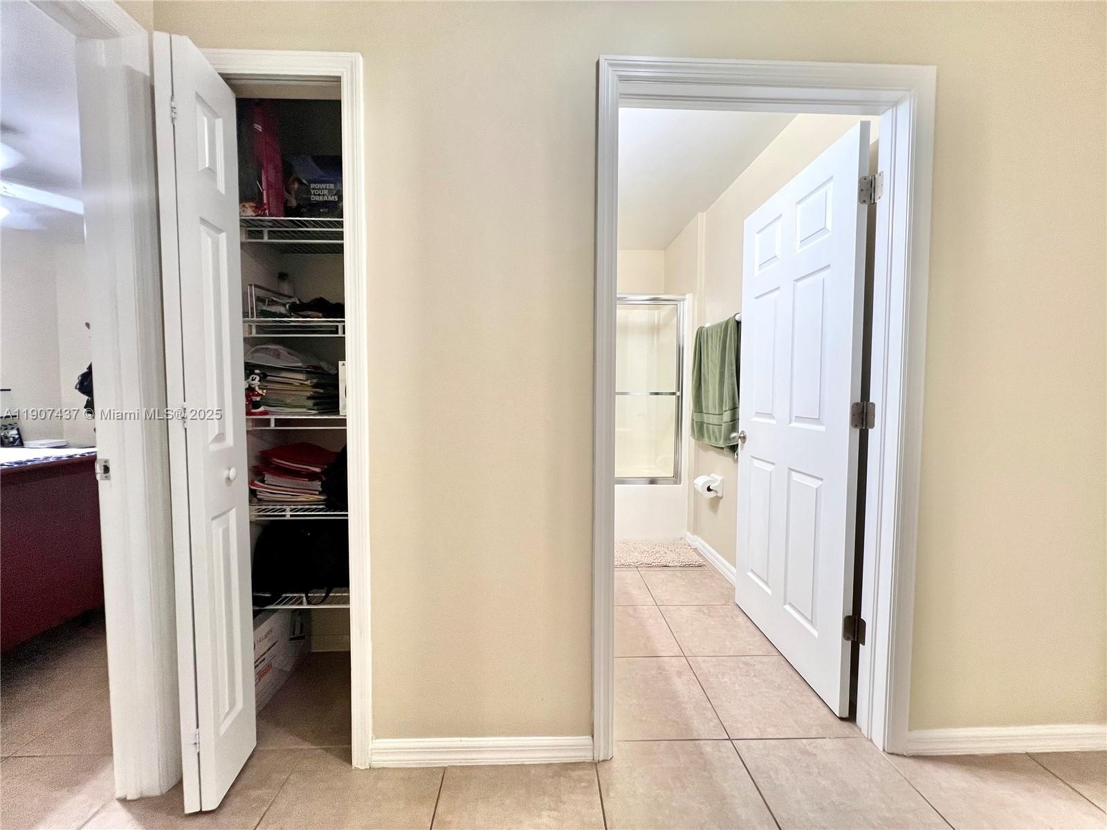 2916 2916 51ST ST SW