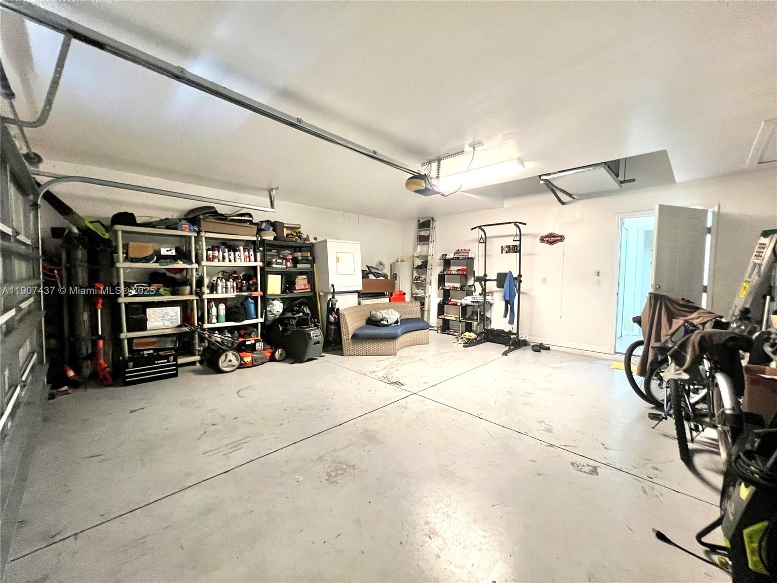 2916 2916 51ST ST SW