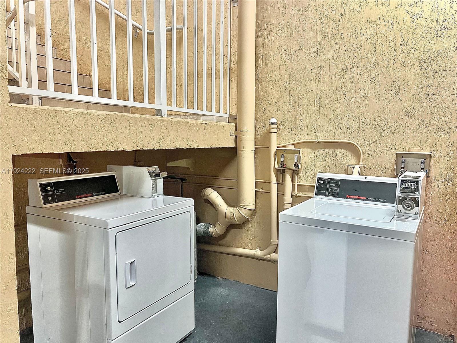 1253 SW 2nd St # 209