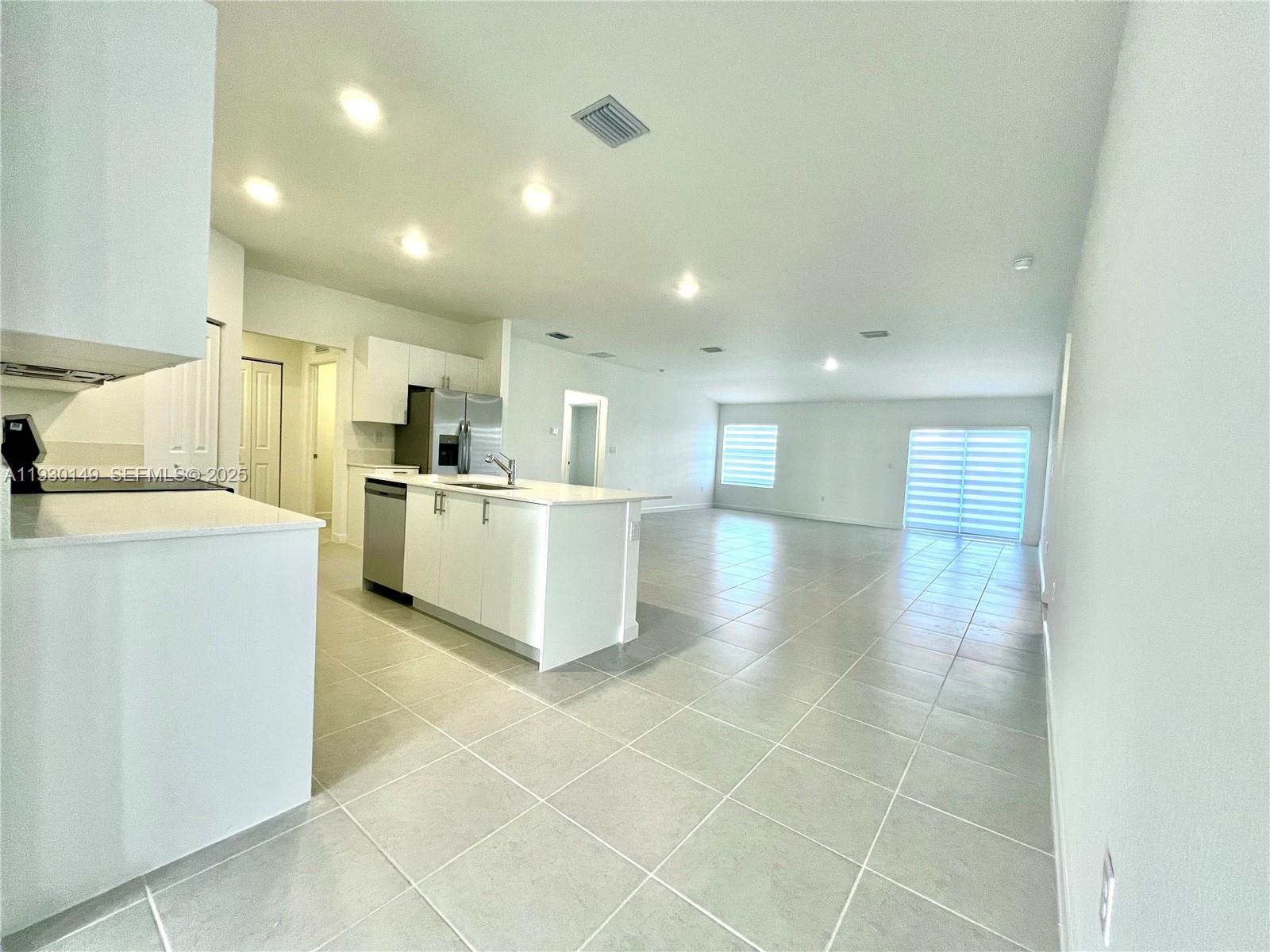 17376 SW 285th St # 1