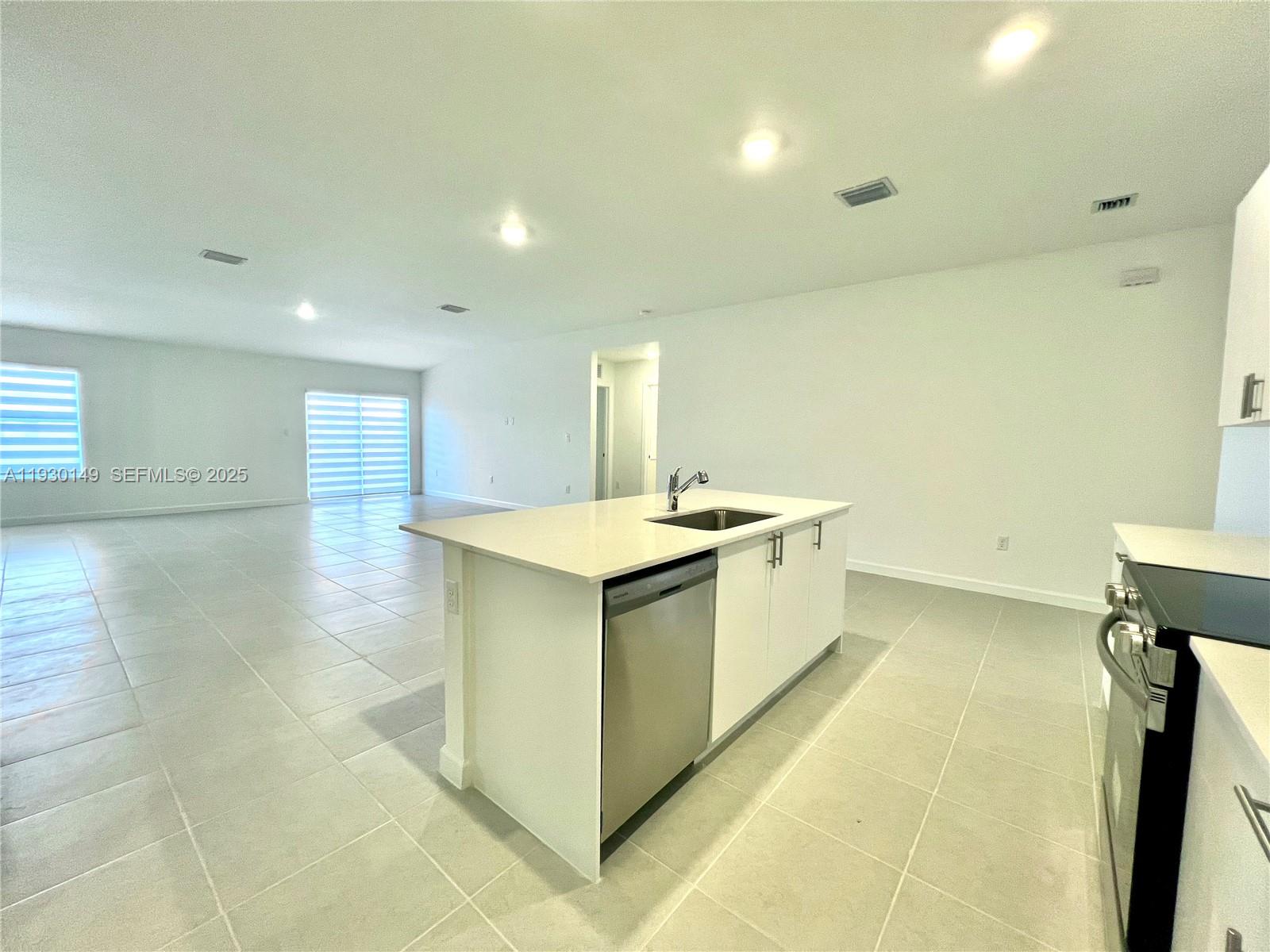 17376 SW 285th St # 1