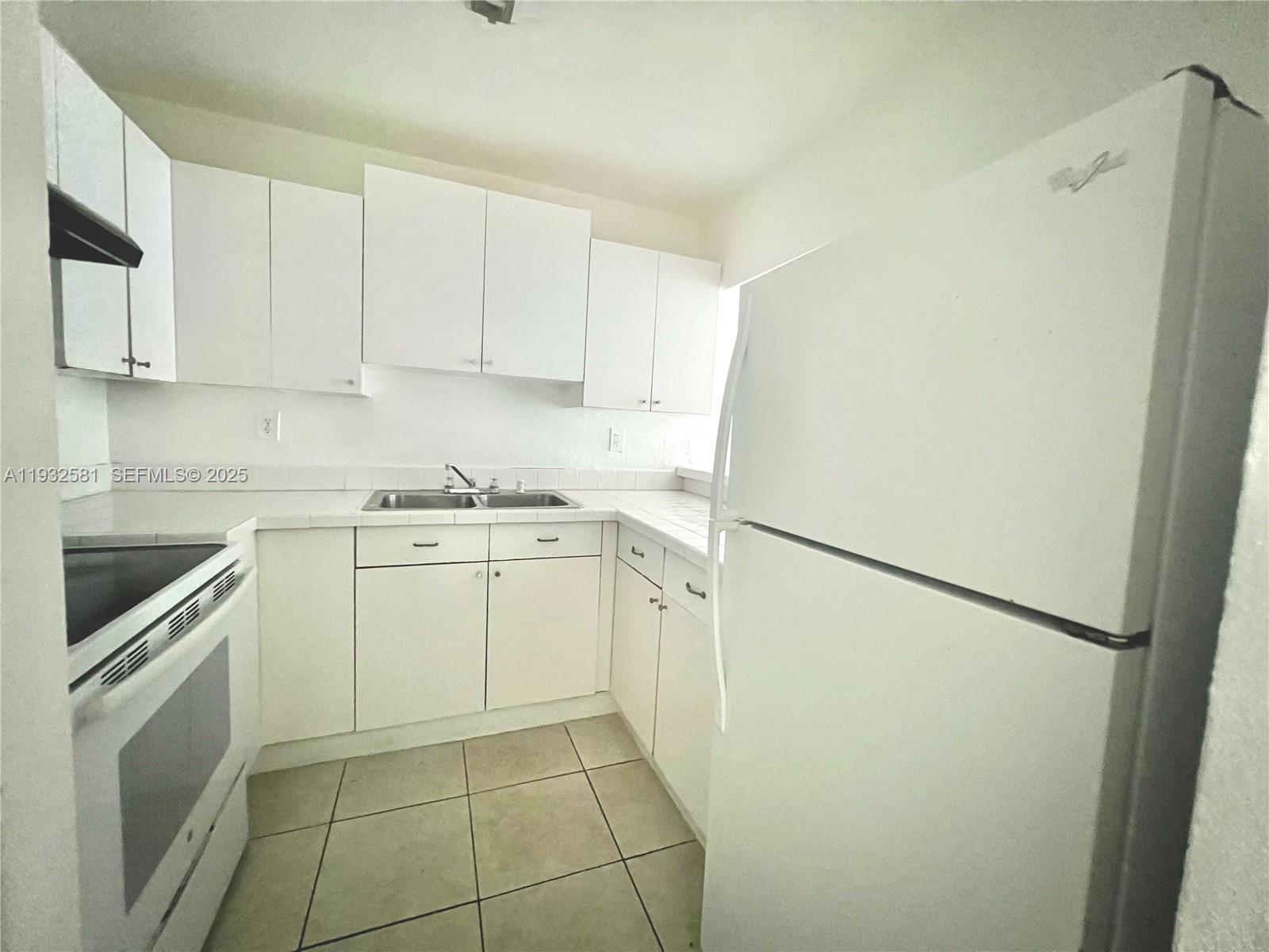 1305 W 46th St # 121