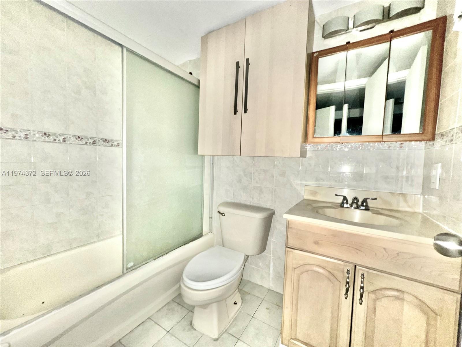 4370 NW 11th St # 103