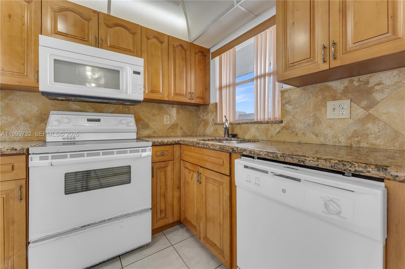 8280 Sunrise Lakes Blvd Unit: 301