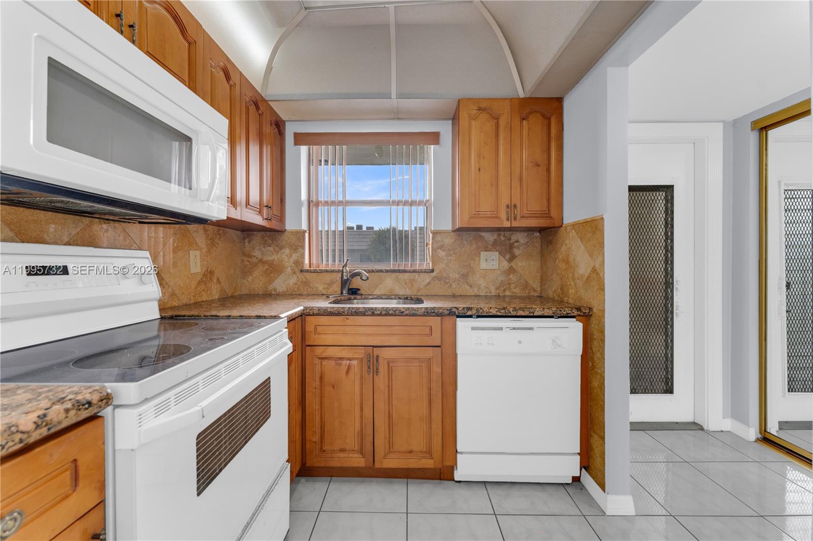8280 Sunrise Lakes Blvd Unit: 301