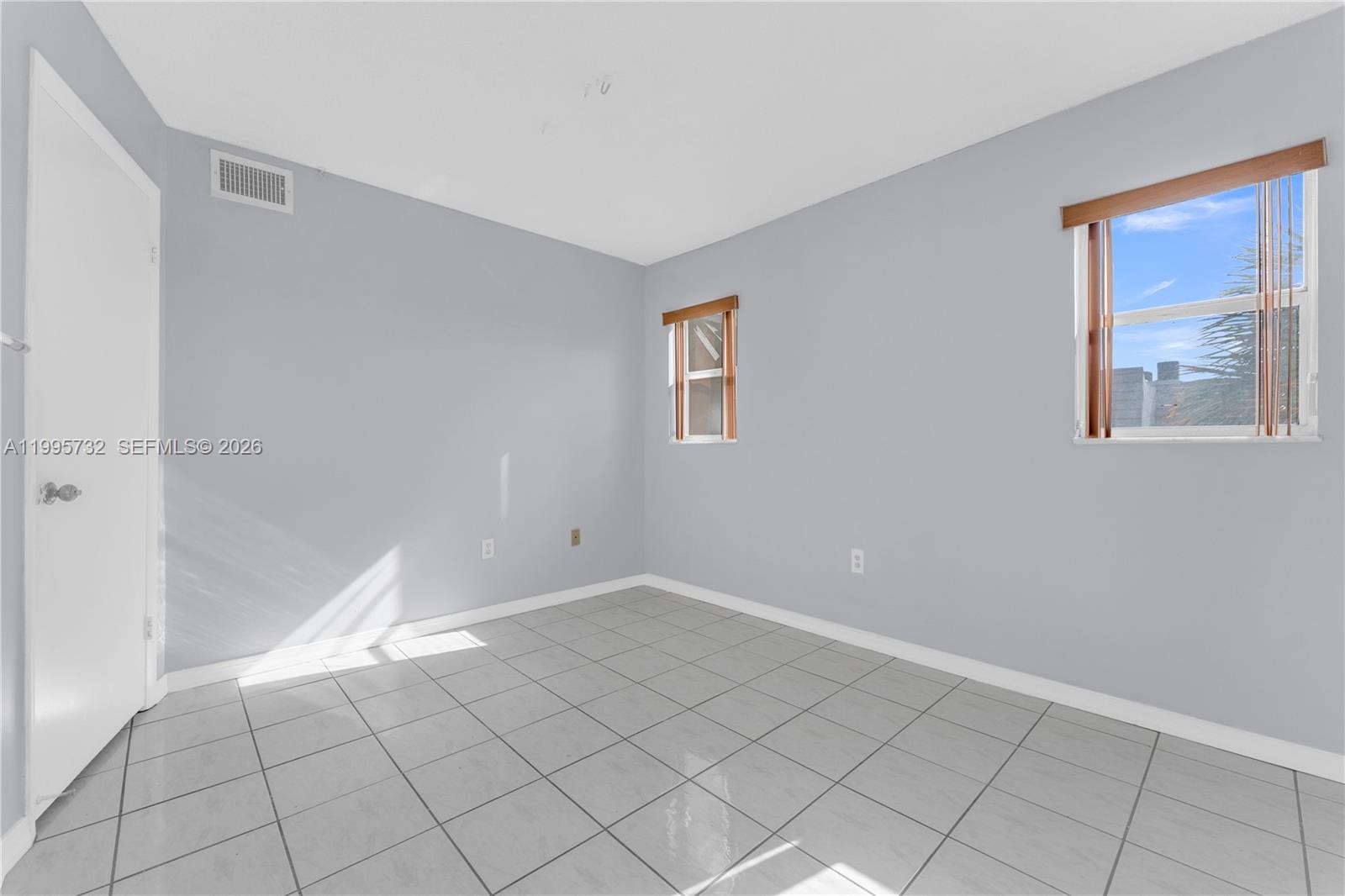 8280 Sunrise Lakes Blvd Unit: 301