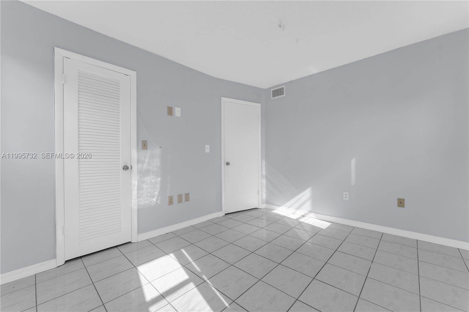 8280 Sunrise Lakes Blvd Unit: 301