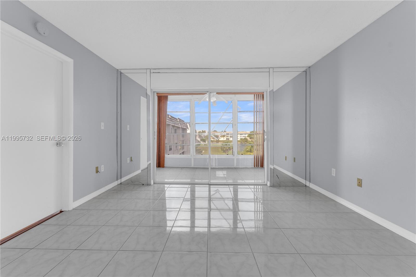 8280 Sunrise Lakes Blvd Unit: 301