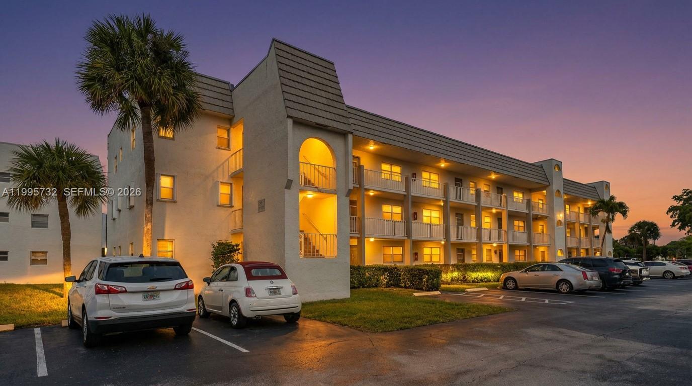 8280 Sunrise Lakes Blvd Unit: 301