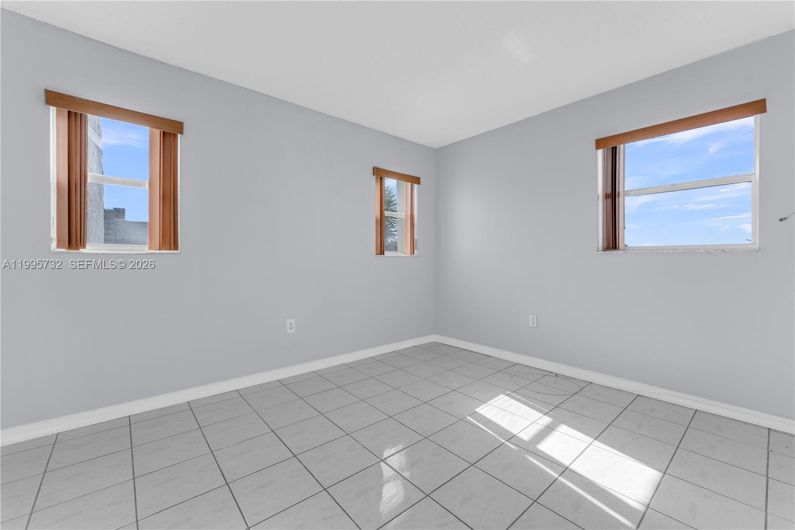 8280 Sunrise Lakes Blvd Unit: 301