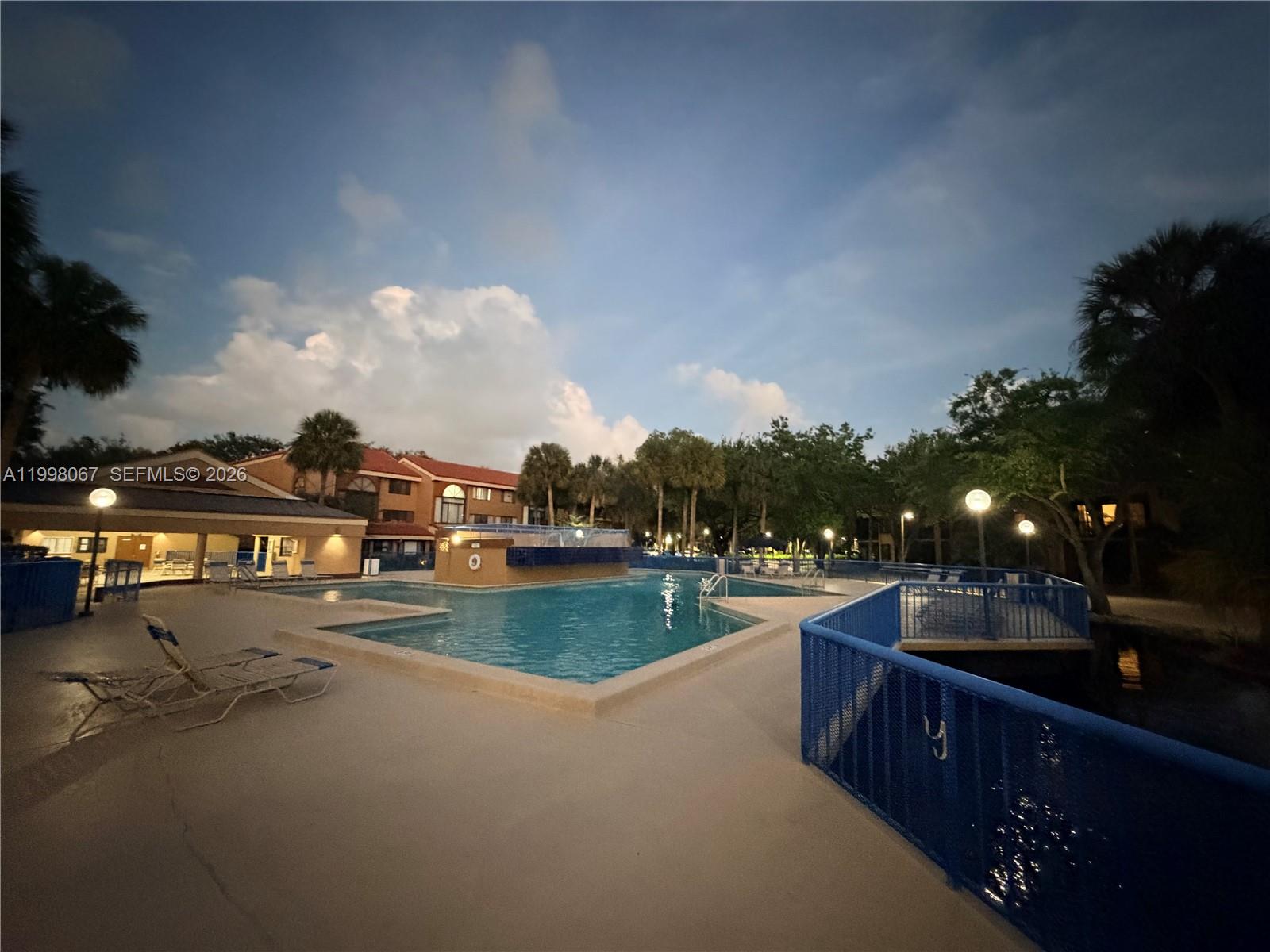 15405 N Miami Lakeway N # 207