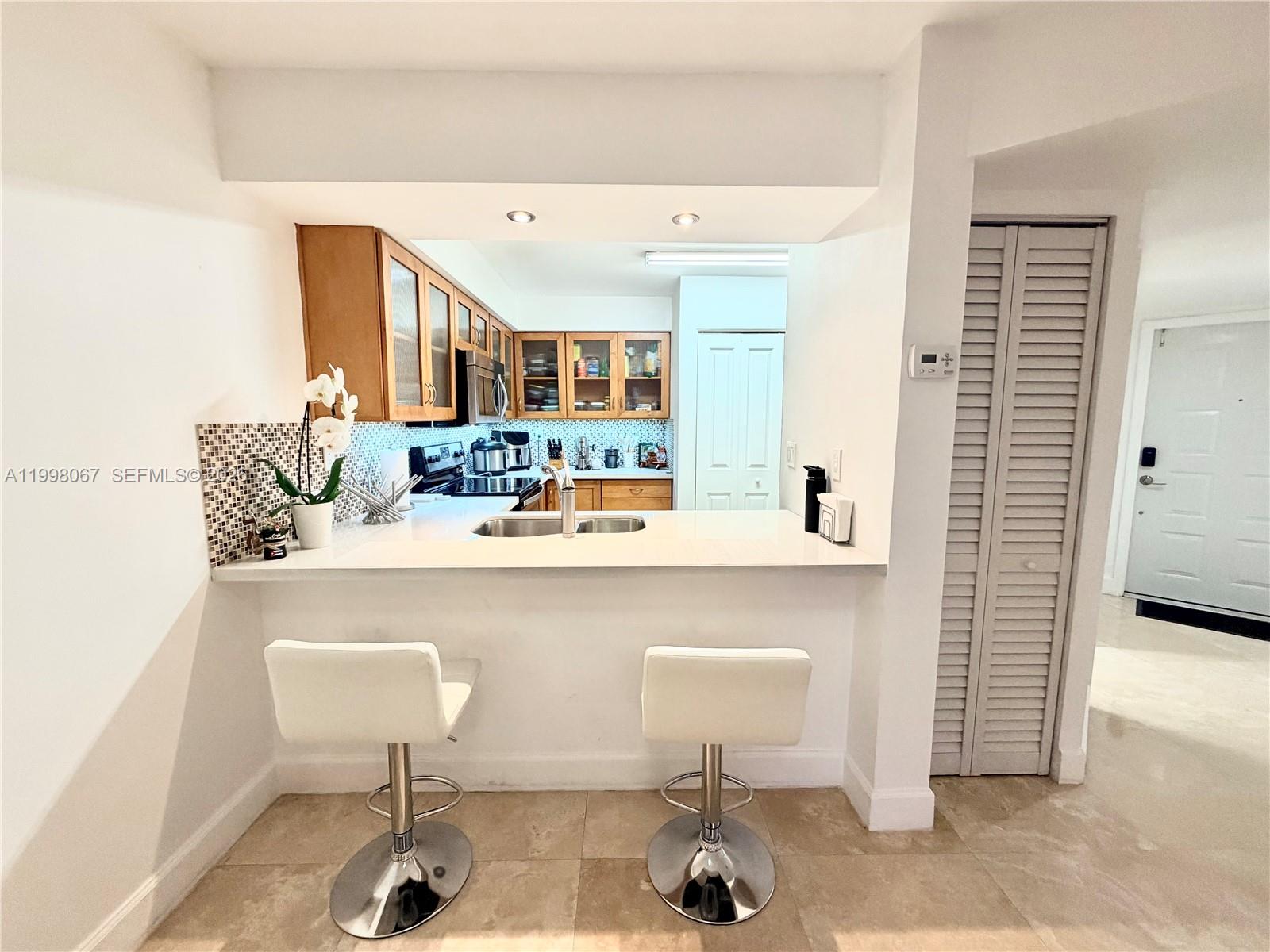 15405 N Miami Lakeway N # 207