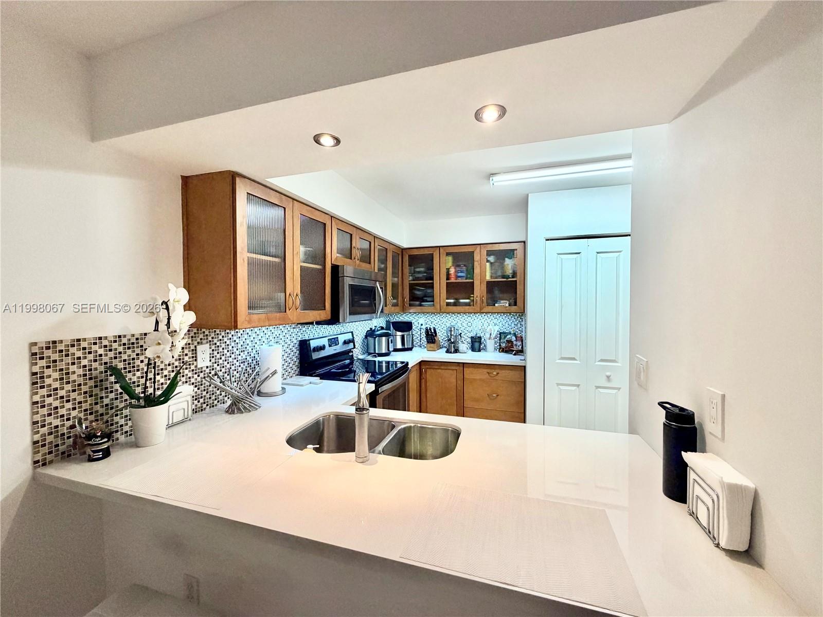 15405 N Miami Lakeway N # 207