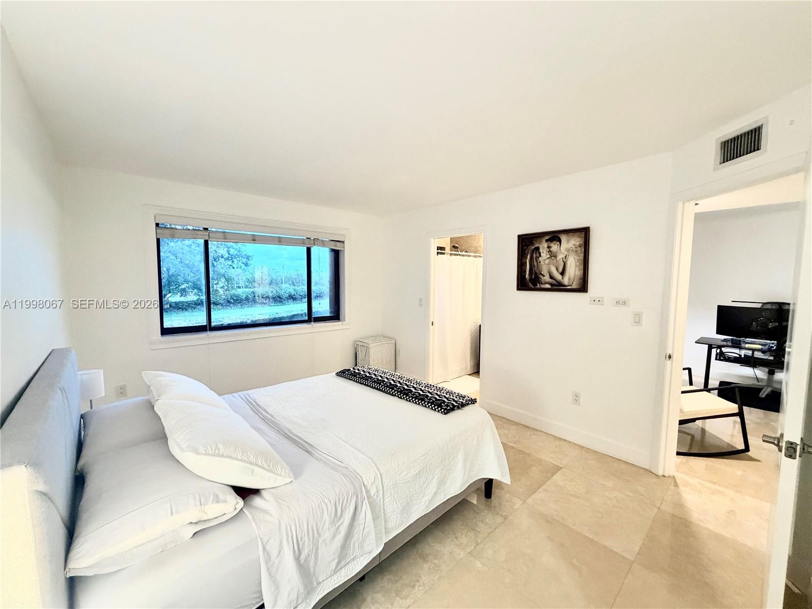 15405 N Miami Lakeway N # 207