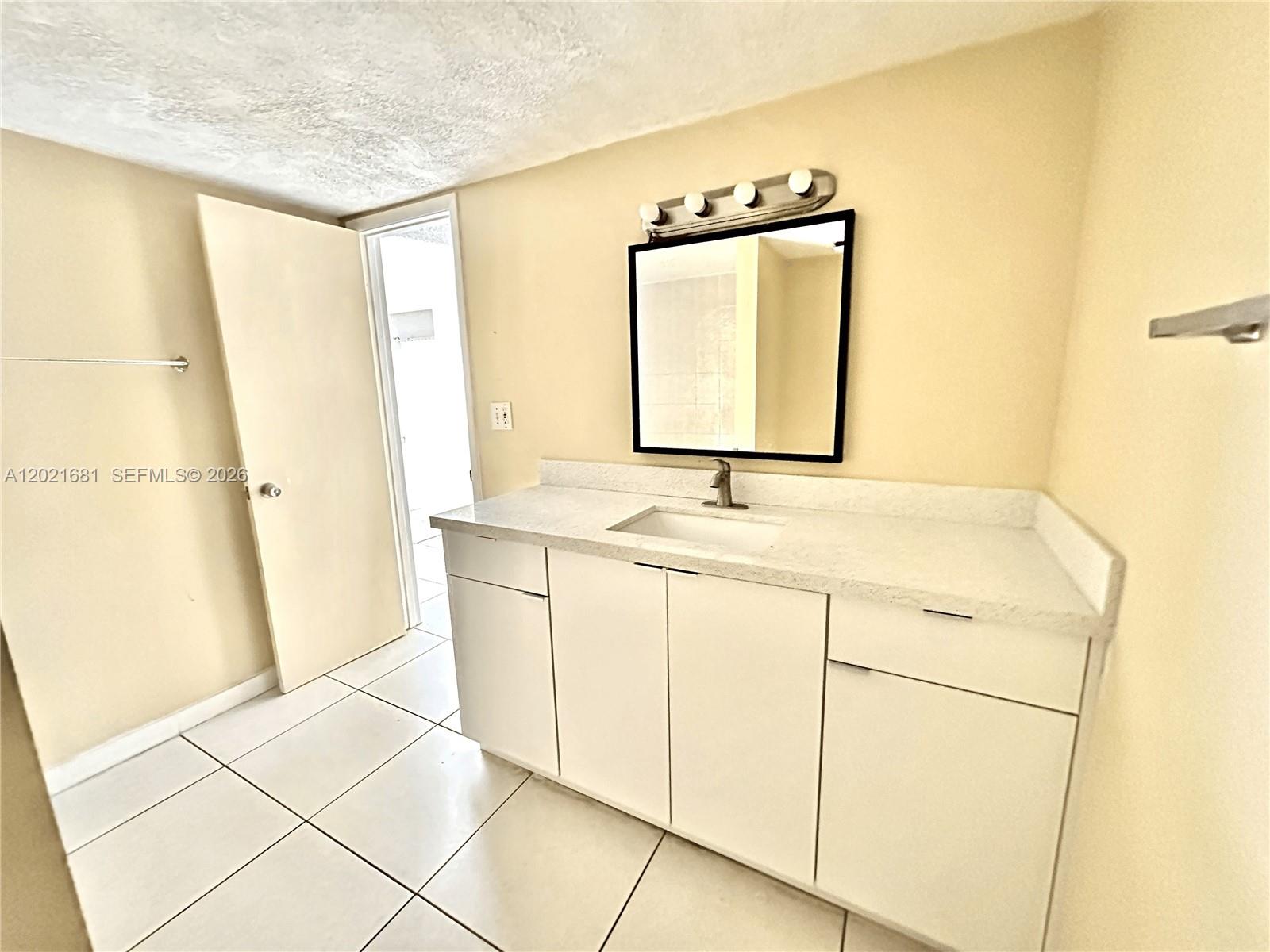 17650 NW 68th Ave # A2005