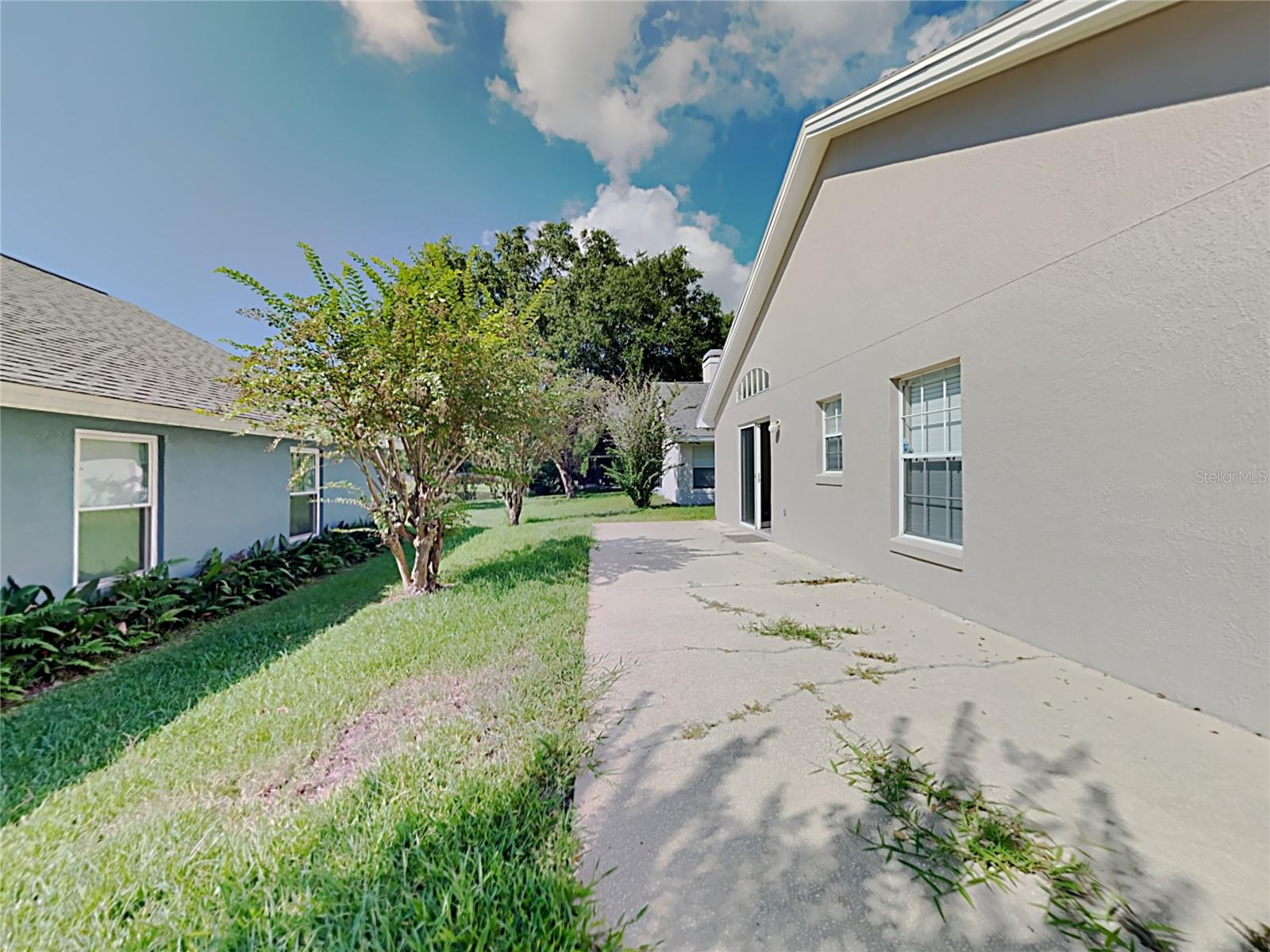 973 PIEDMONT OAKS DR