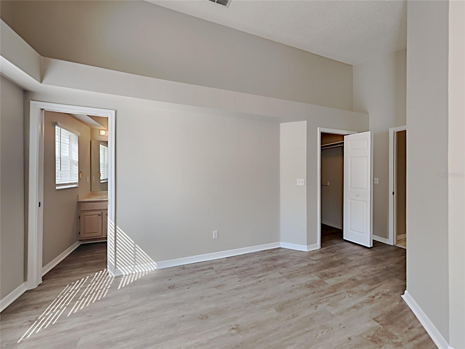 973 PIEDMONT OAKS DR