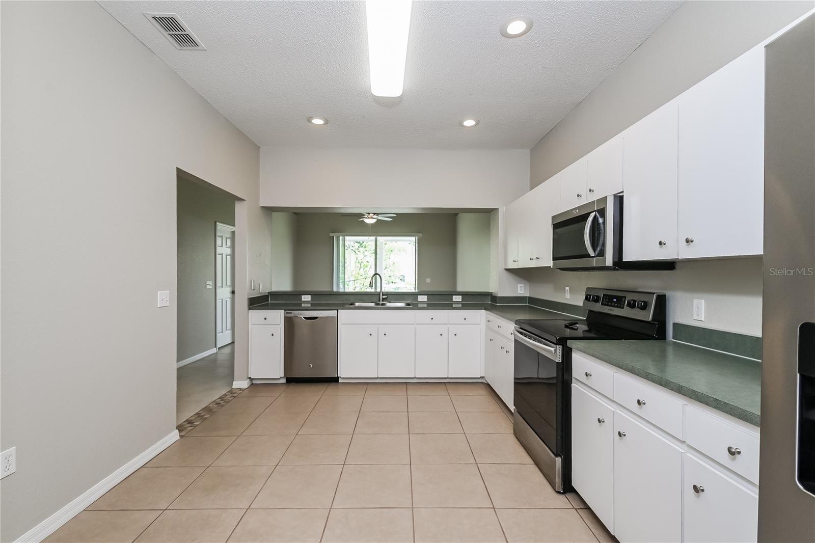5634 MOON VALLEY DR