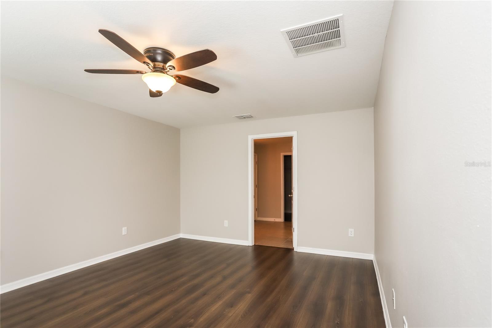 10204 CARLOWAY HILLS DR