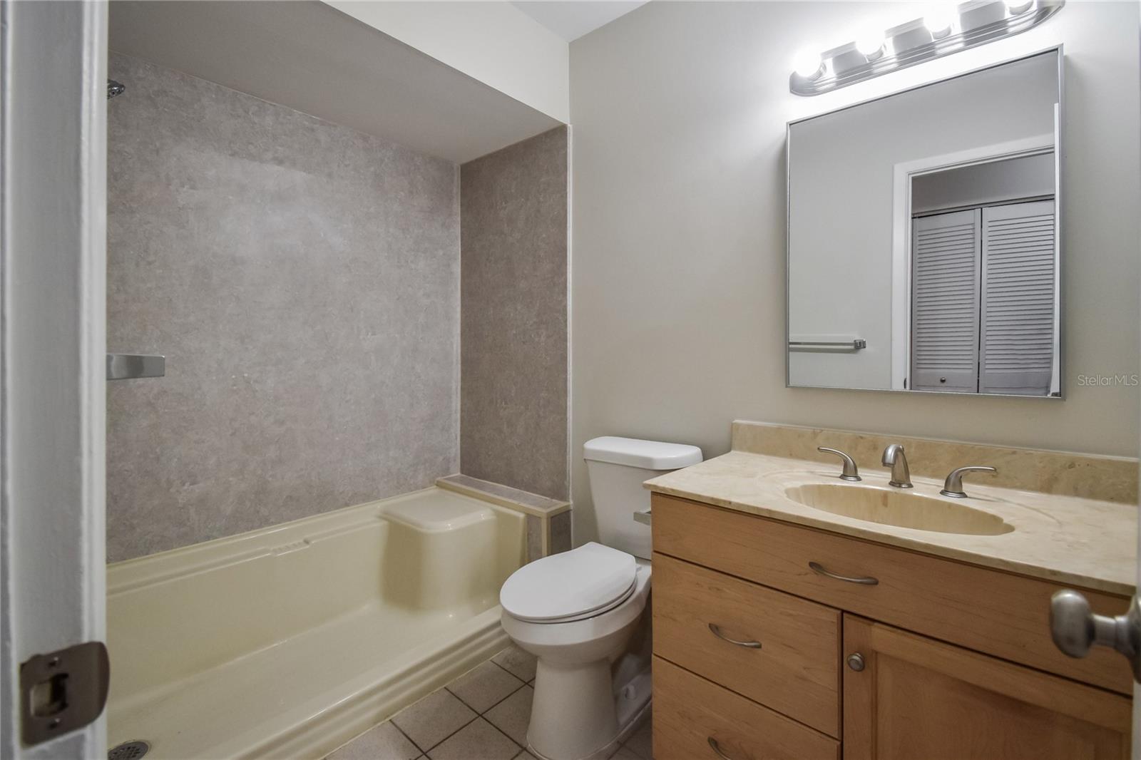 406 MERLIN CT
