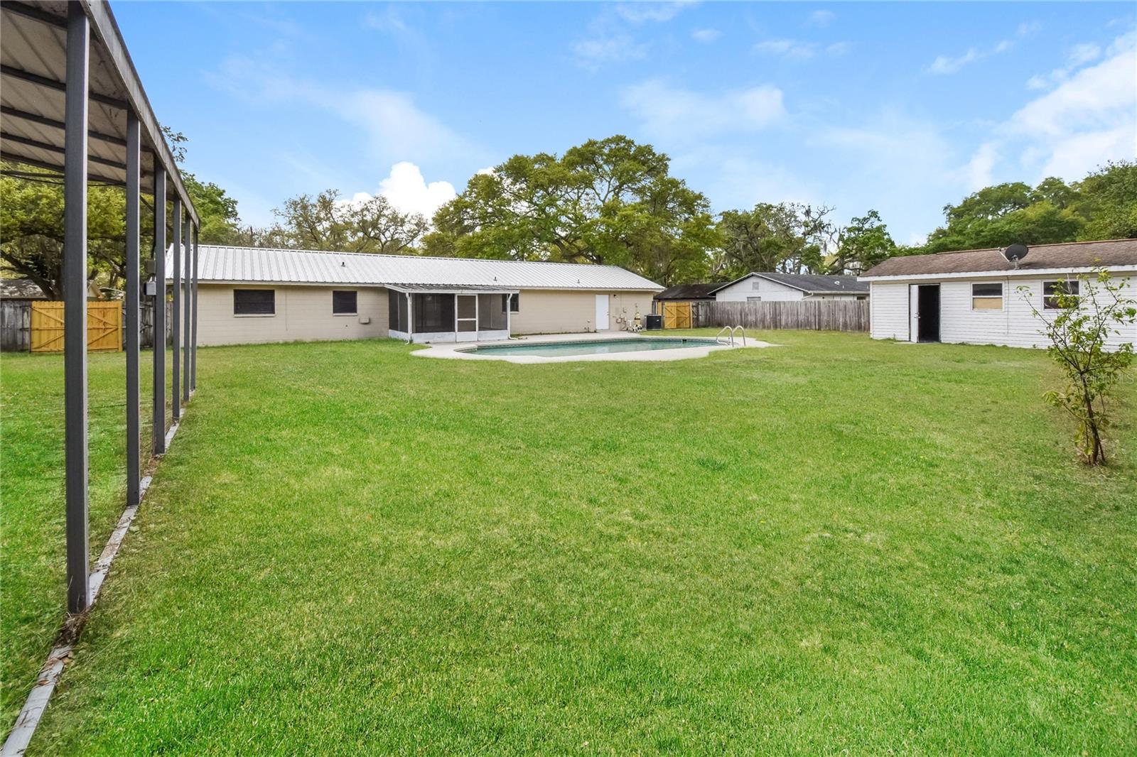406 MERLIN CT