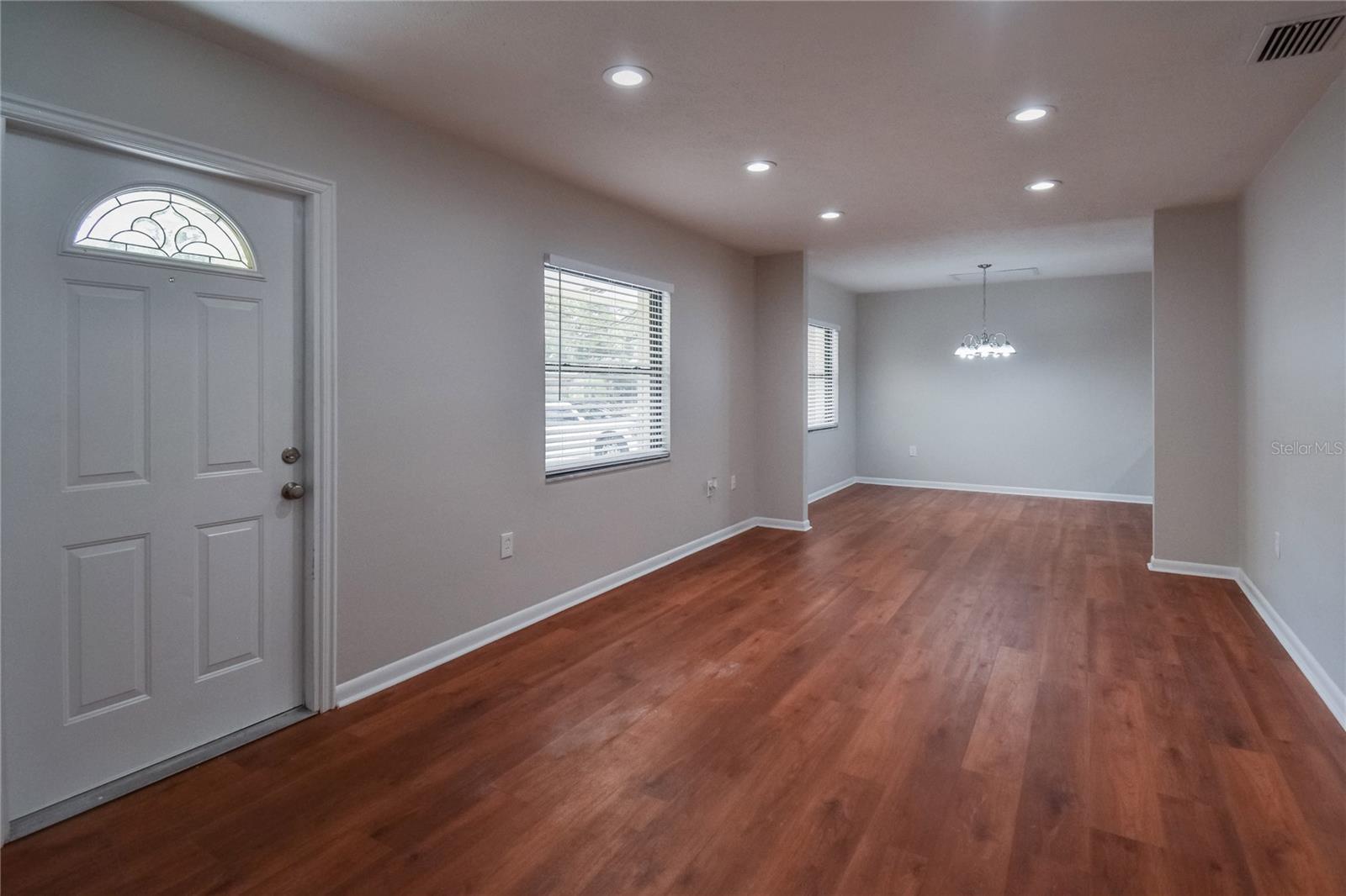 406 MERLIN CT