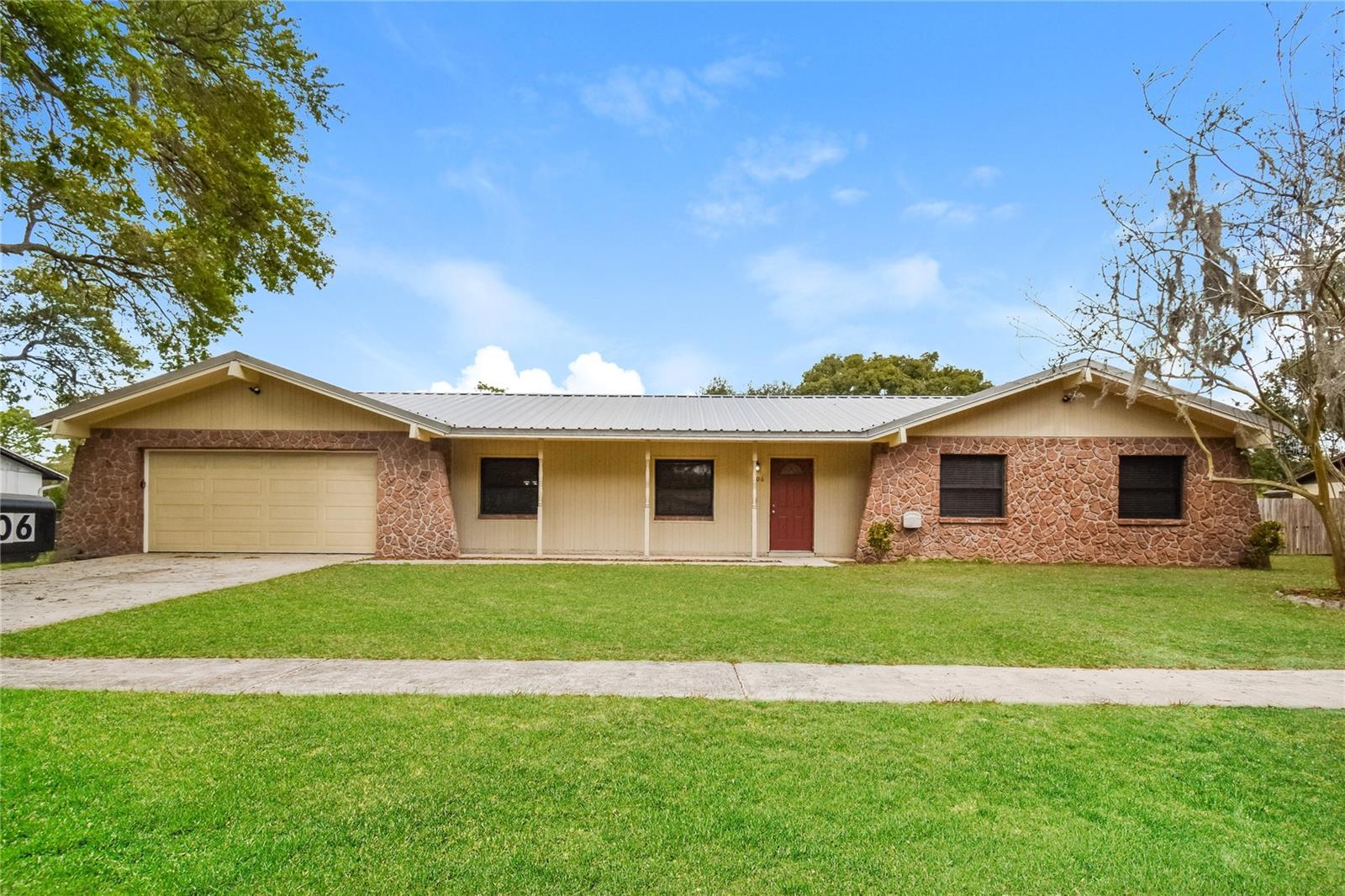 406 MERLIN CT