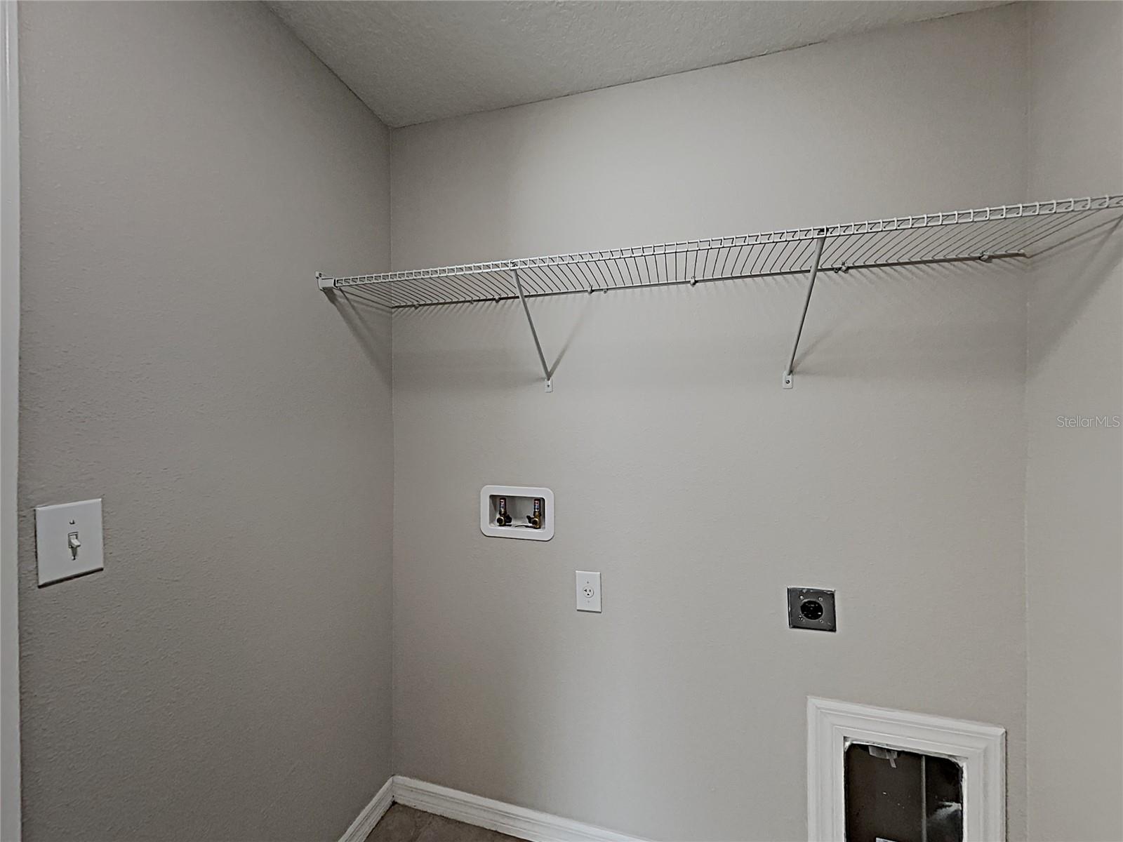 7235 SOMERSET POND DR