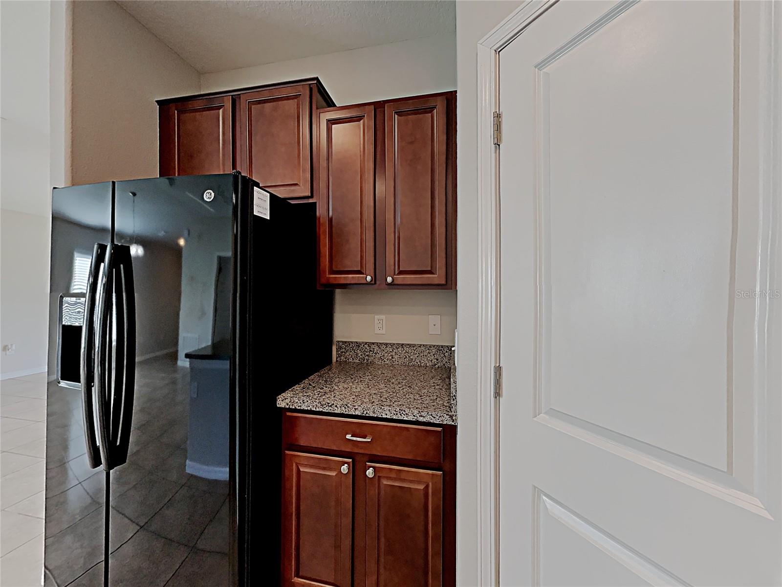 7235 SOMERSET POND DR