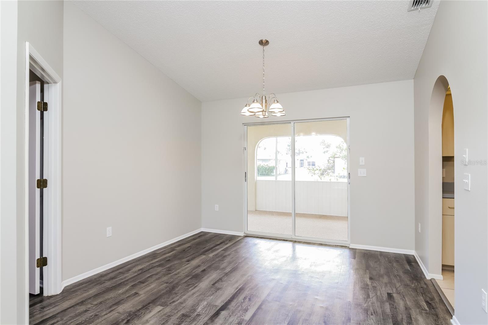 4067 BULA LN