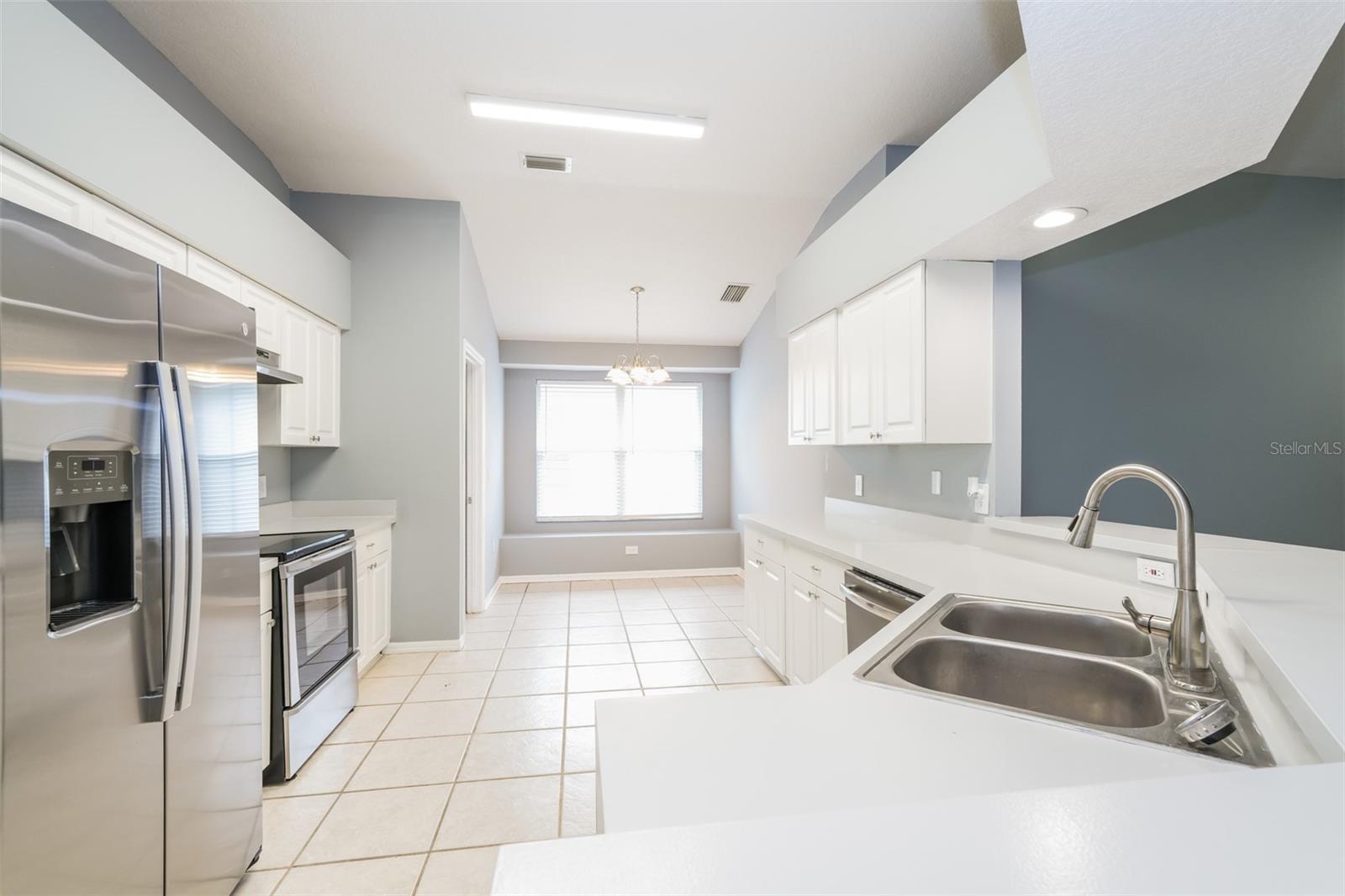 22707 RODERICK DR