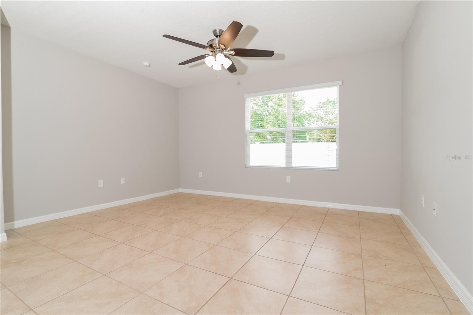 1754 POINT O WOODS CT