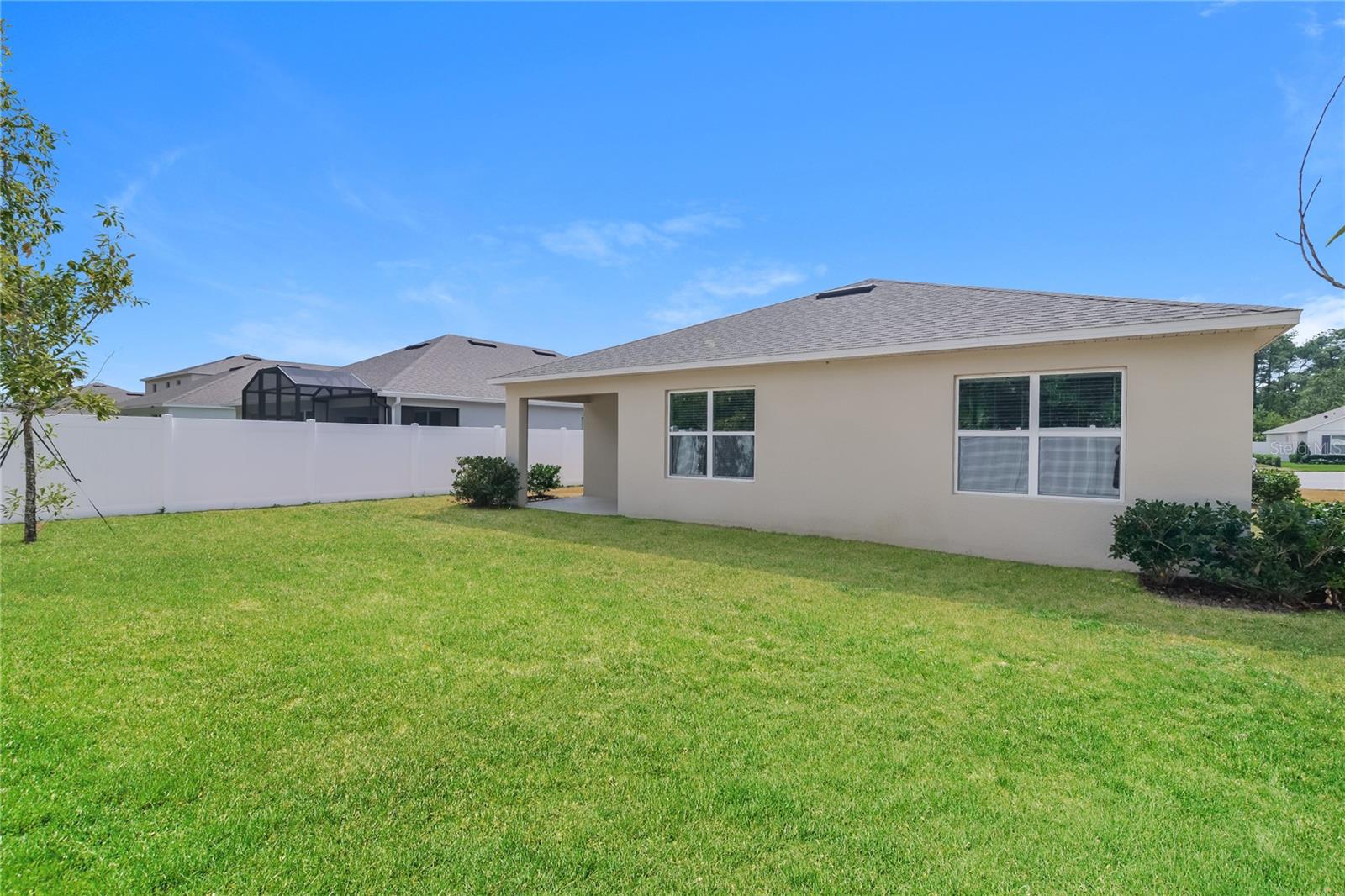 1754 POINT O WOODS CT