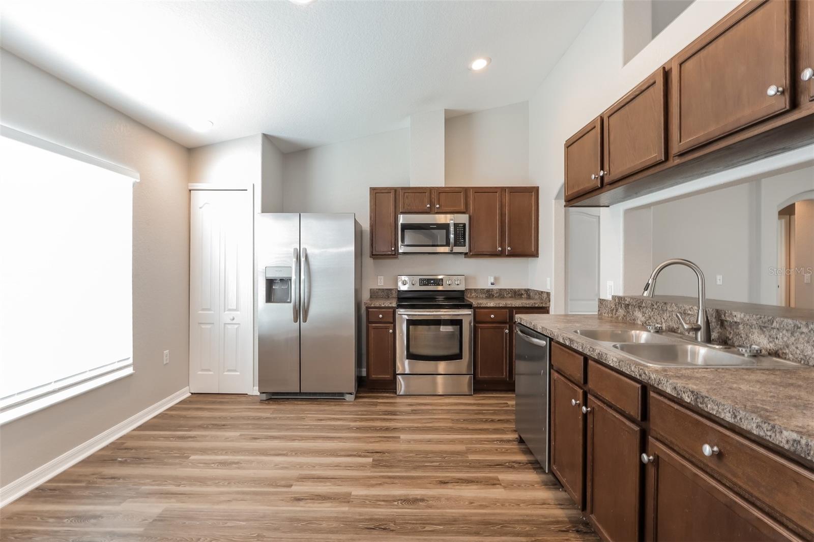 6515 EVERGREEN PARK DR